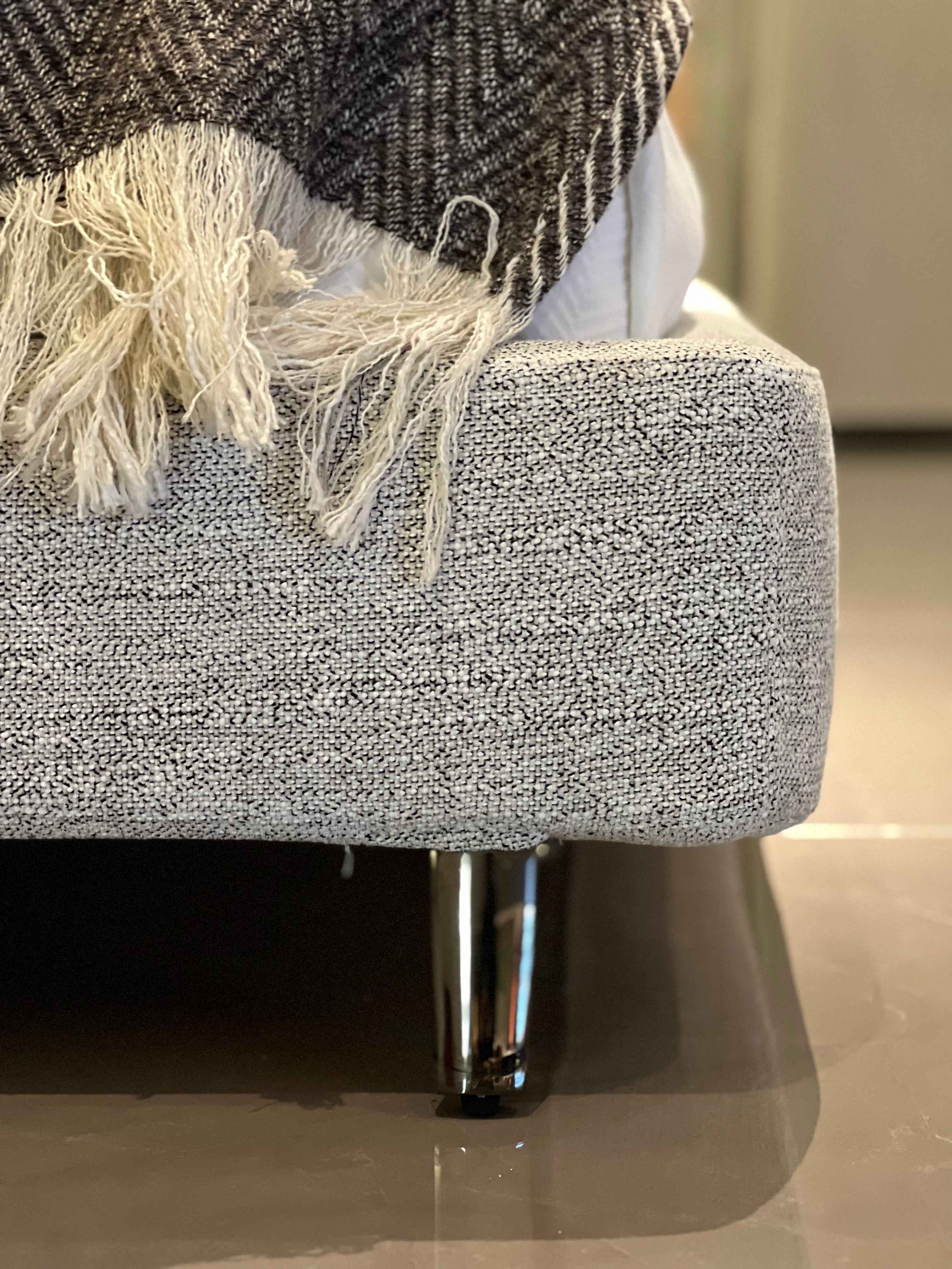 RC-35 Minimalism Bed