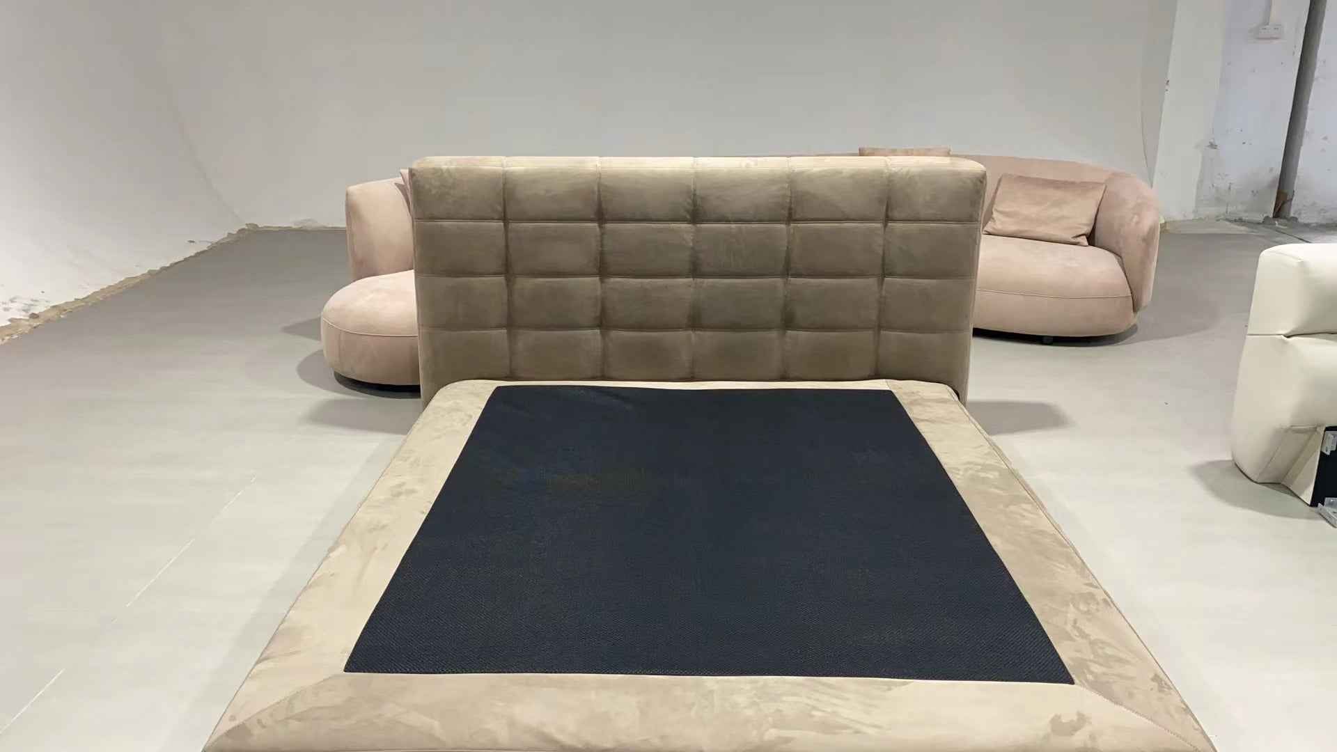 RC-36A/B Minimalism Bed