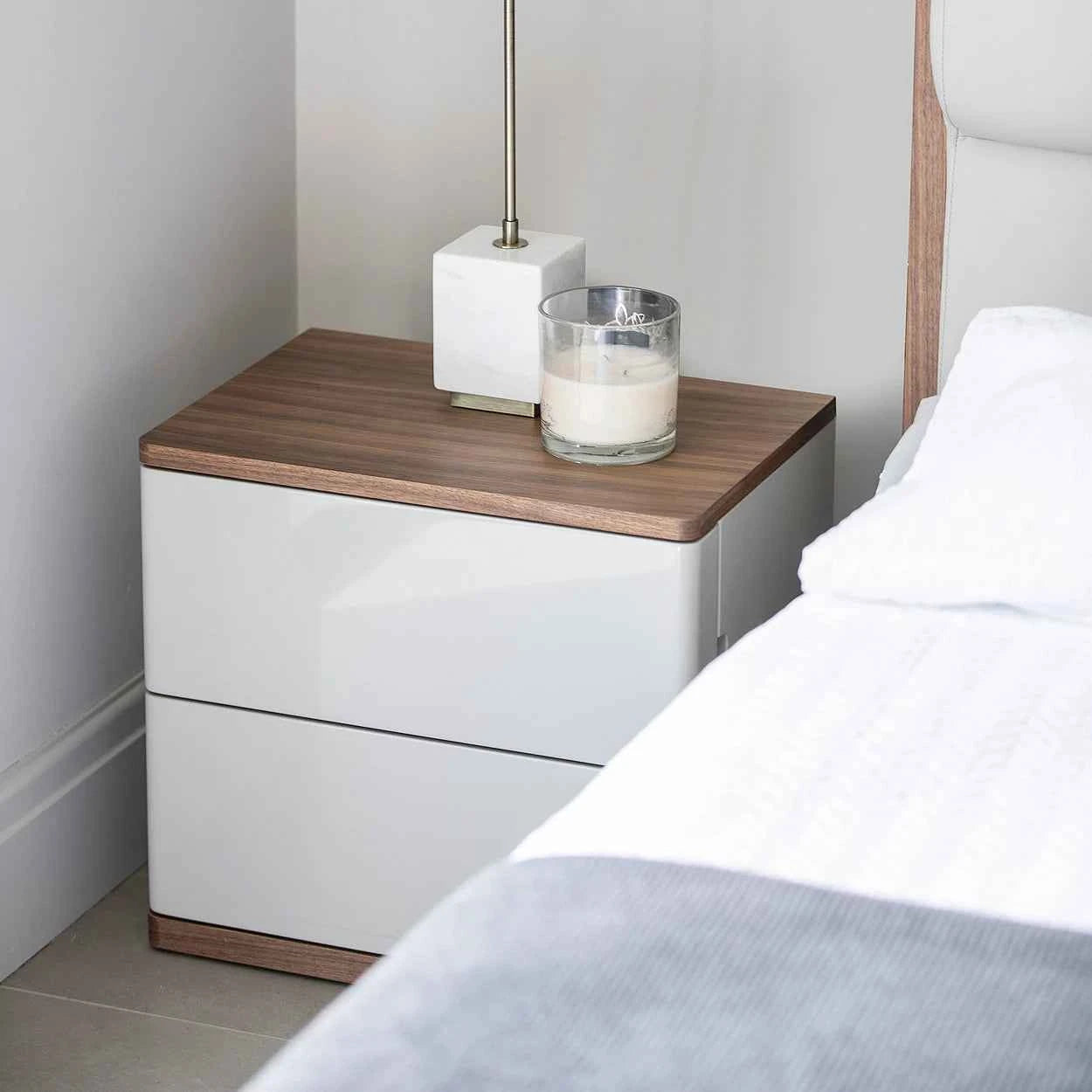 CG-1018 Minimalism Bedside table