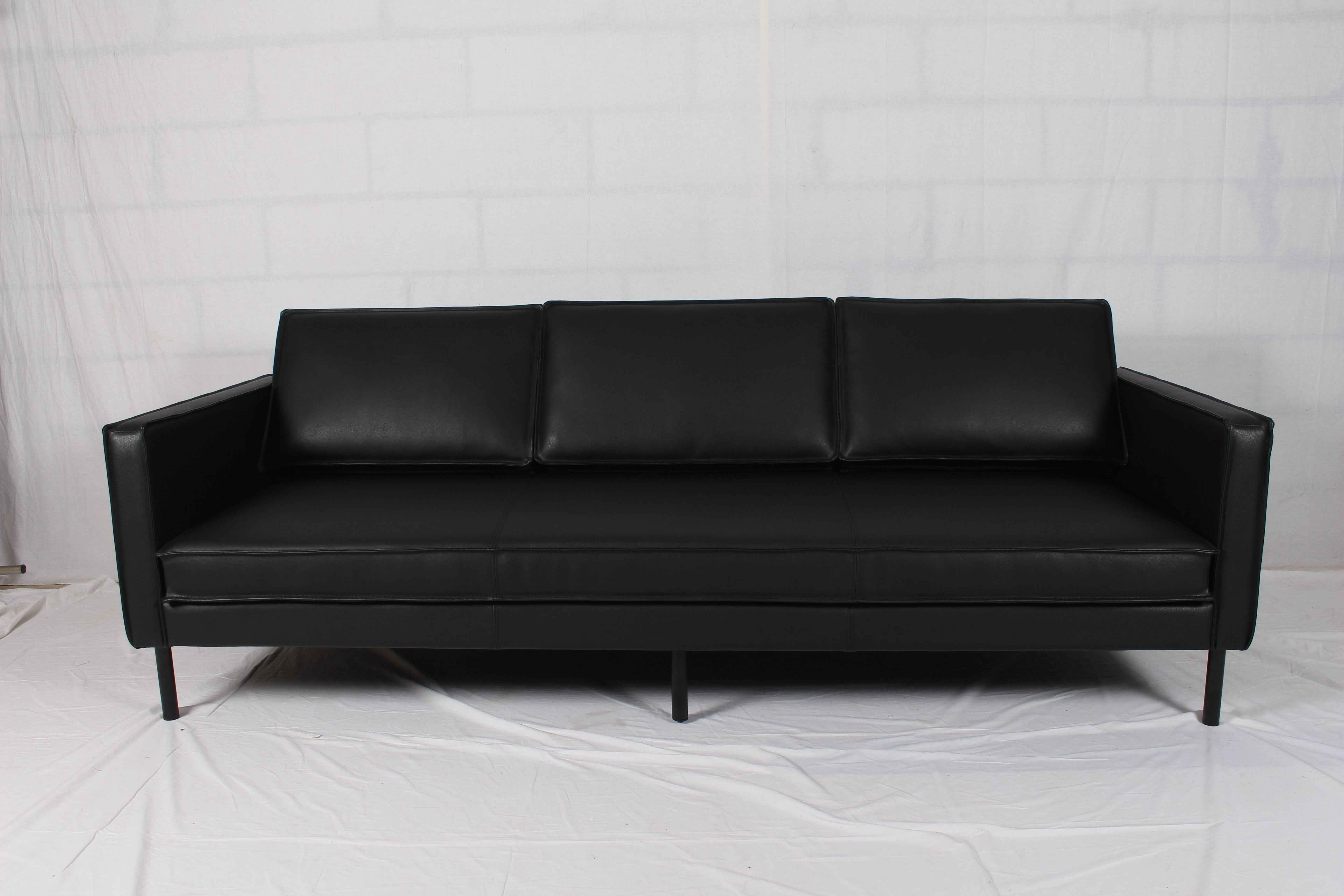 SF-145 Axel Leather Sofa