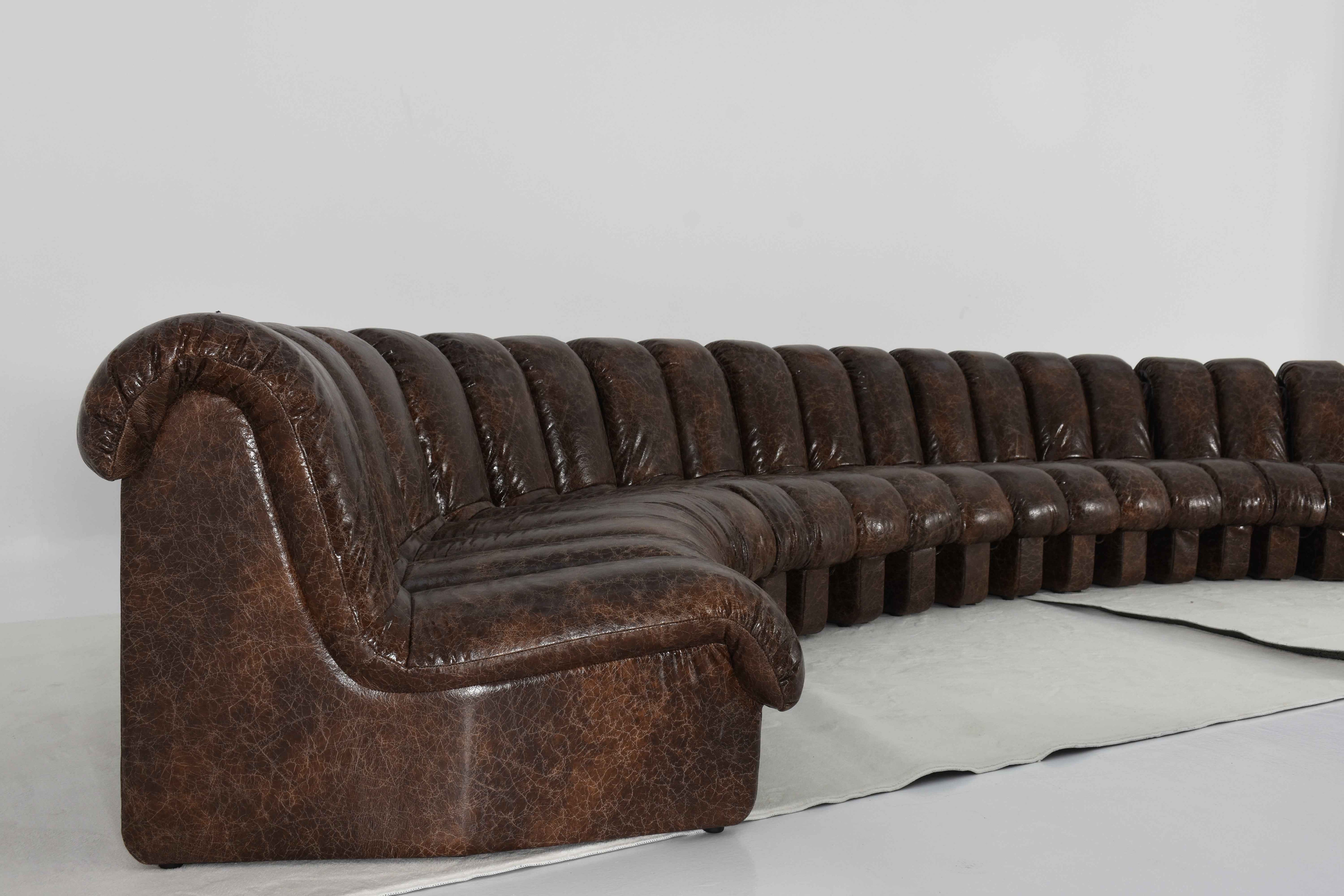 SF-201 Serpentine Modular Sofa