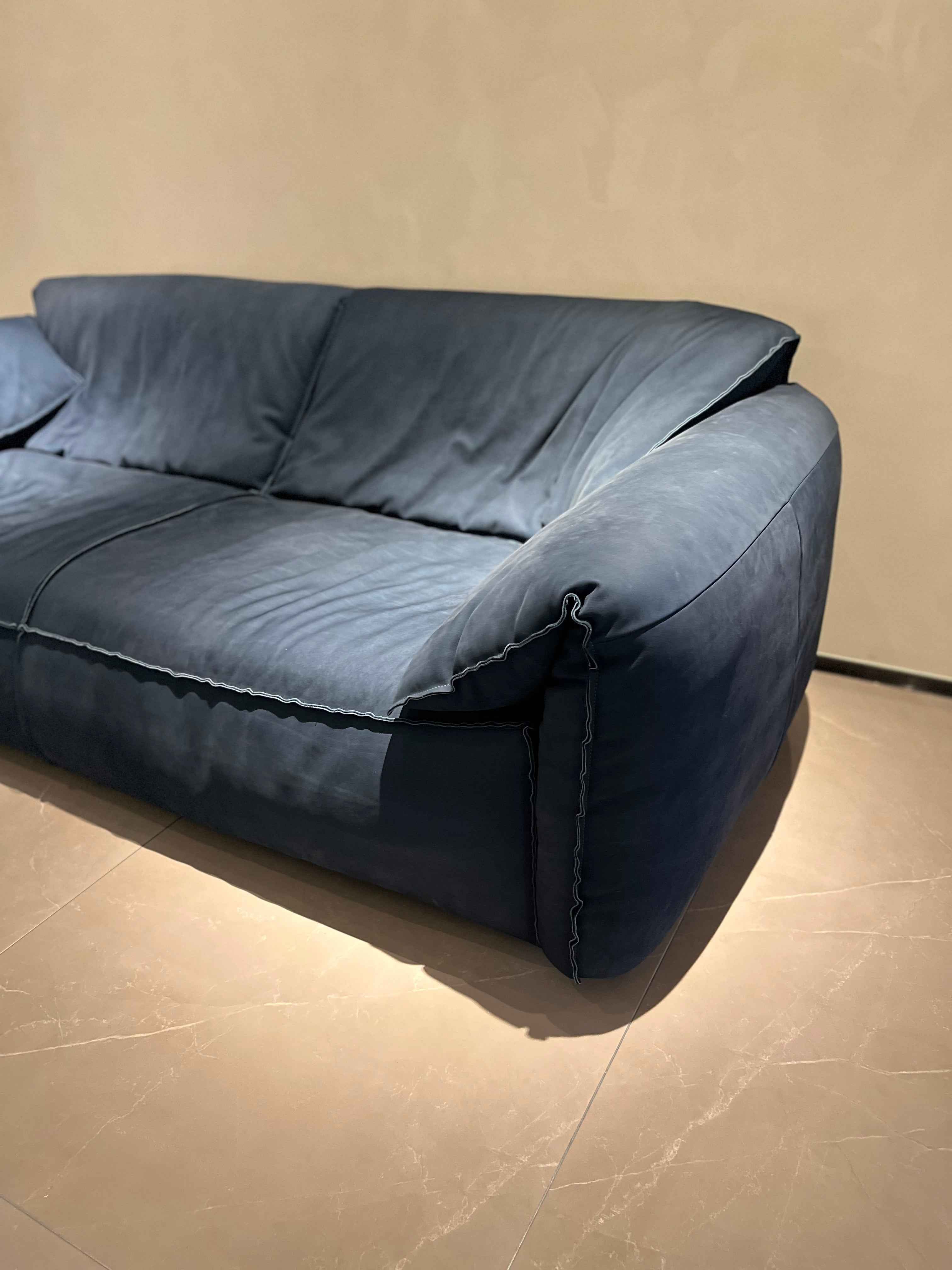 SF-20 Minimalism Sofa