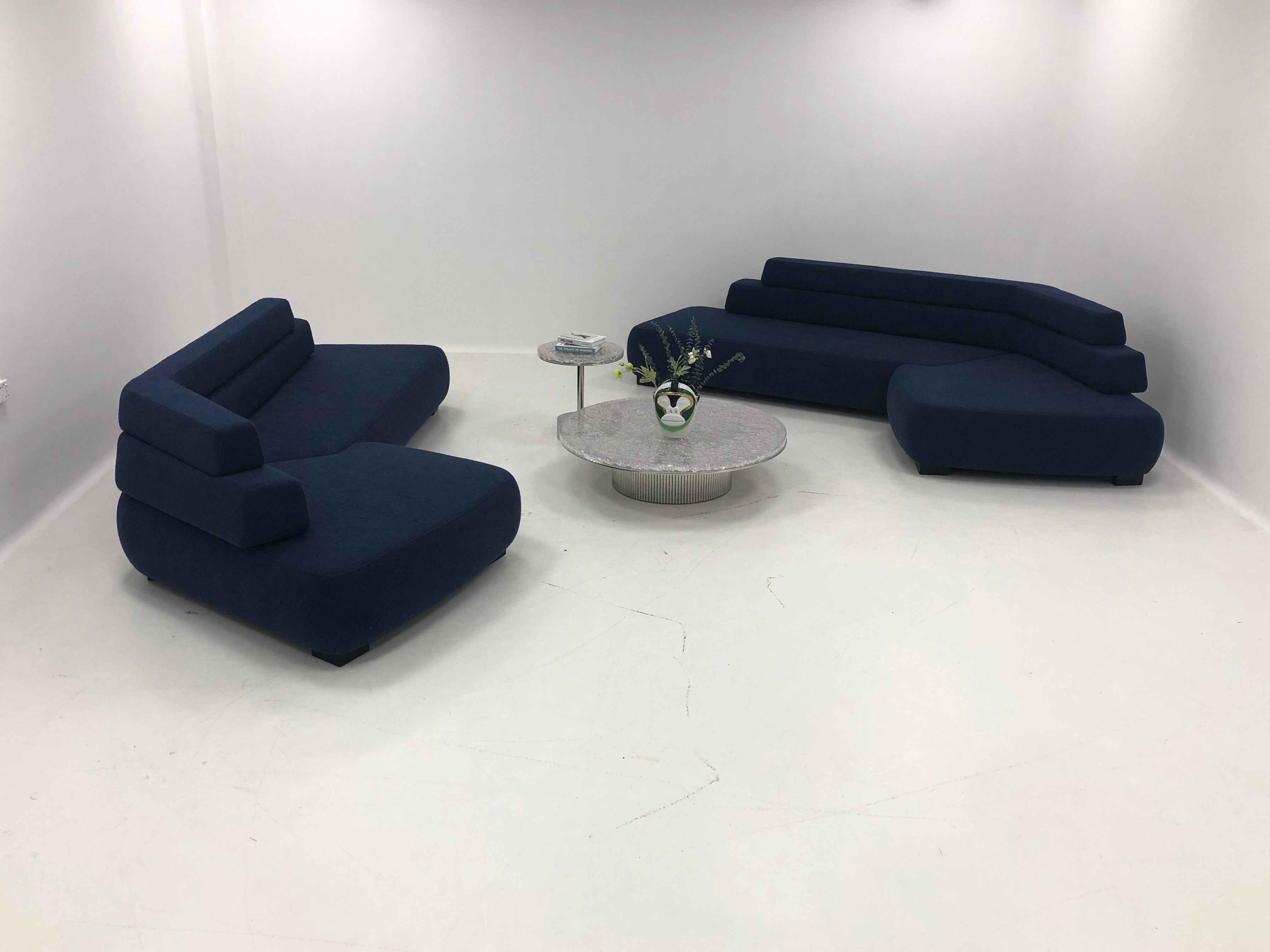 SF-272 trapezoidal sofa