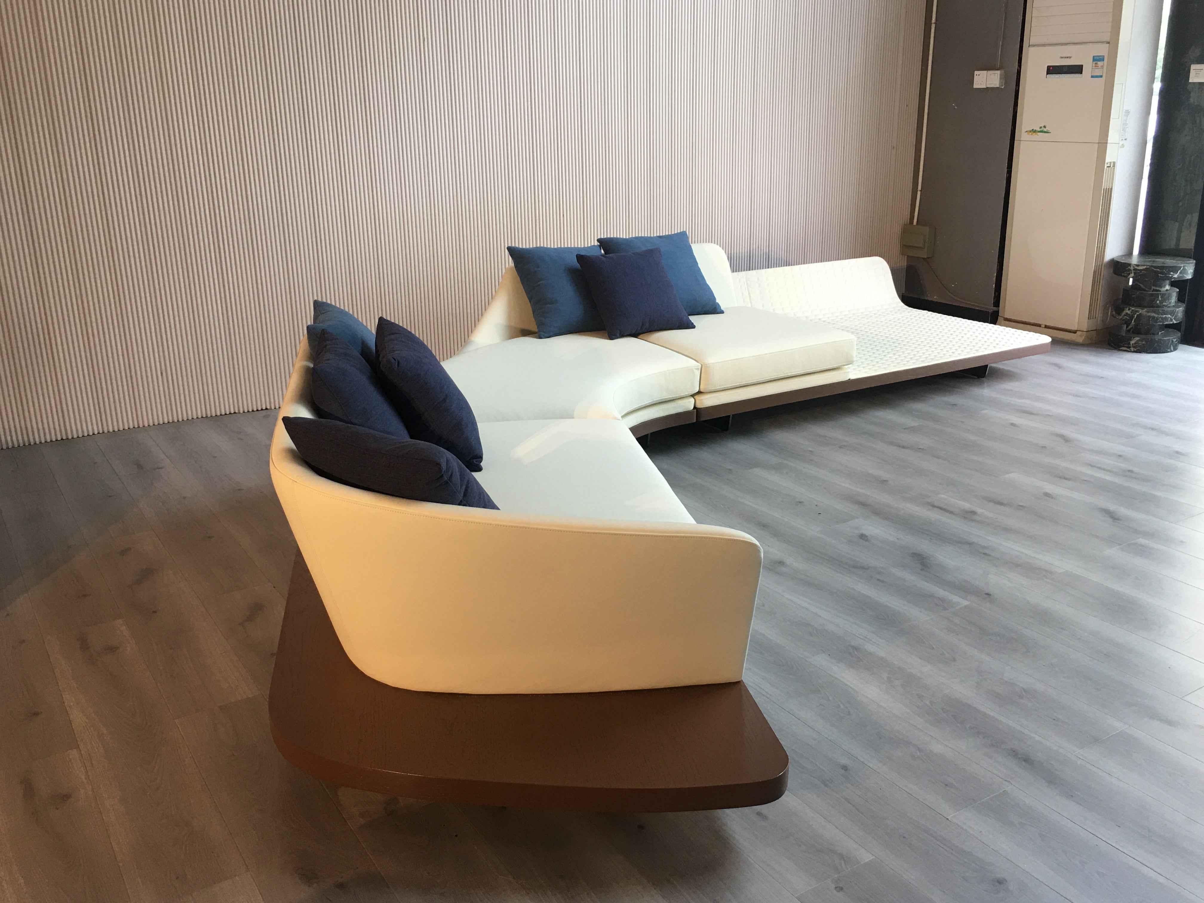 SF-310 Lawson Curved Sofa