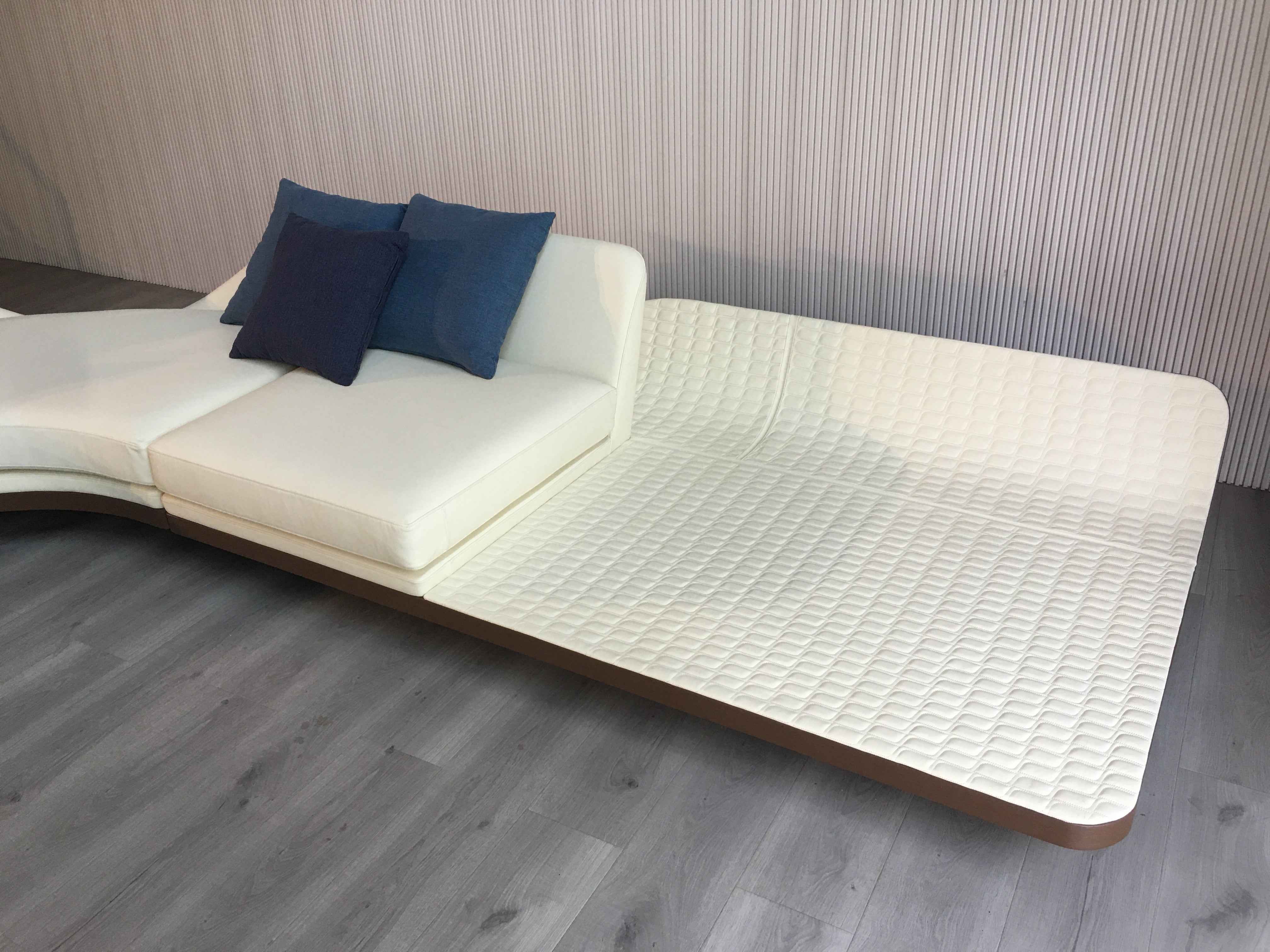 SF-310 Lawson Curved Sofa