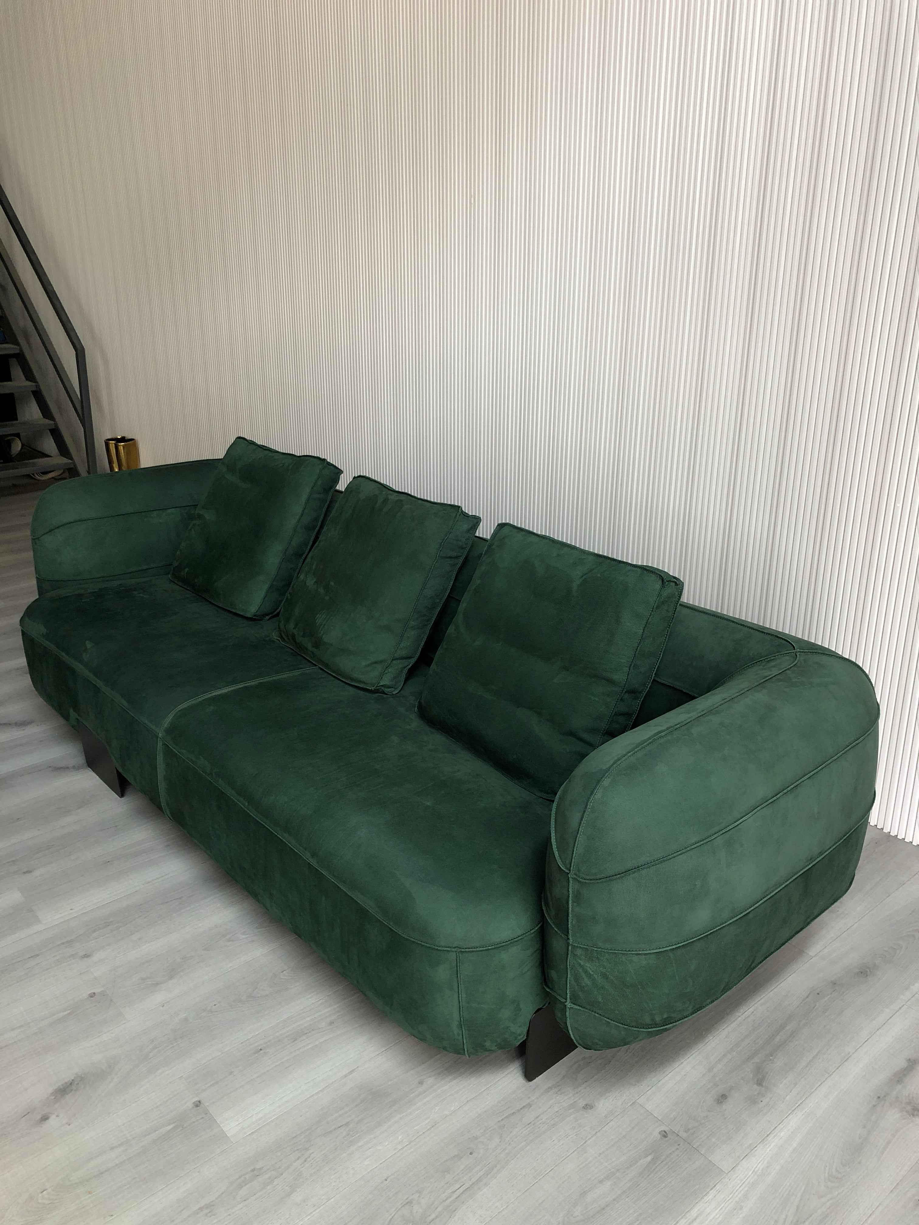 SF-358 Three-seater sofa