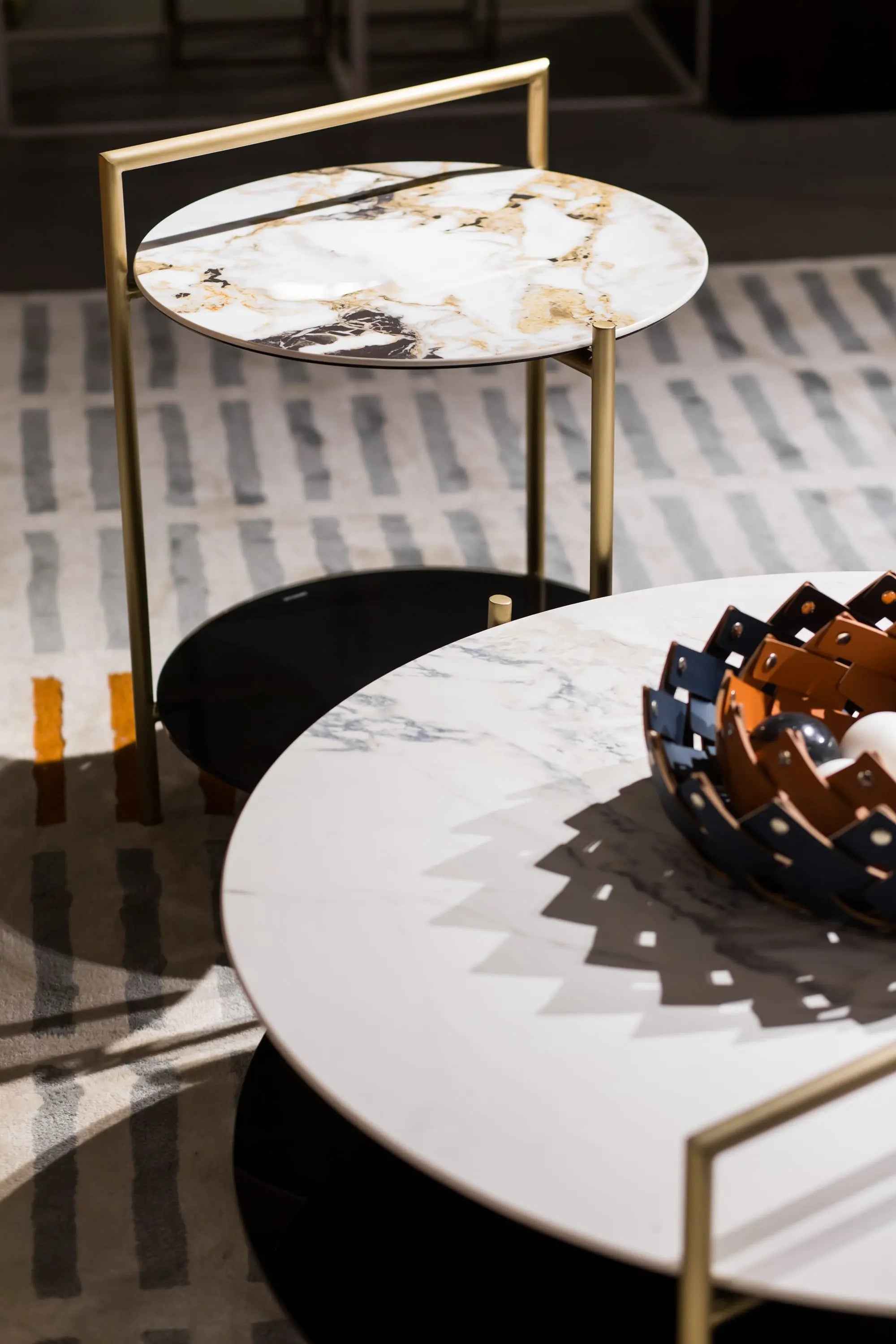 Stainless Steel Glass Plate Round HC1919-1 Coffee Table