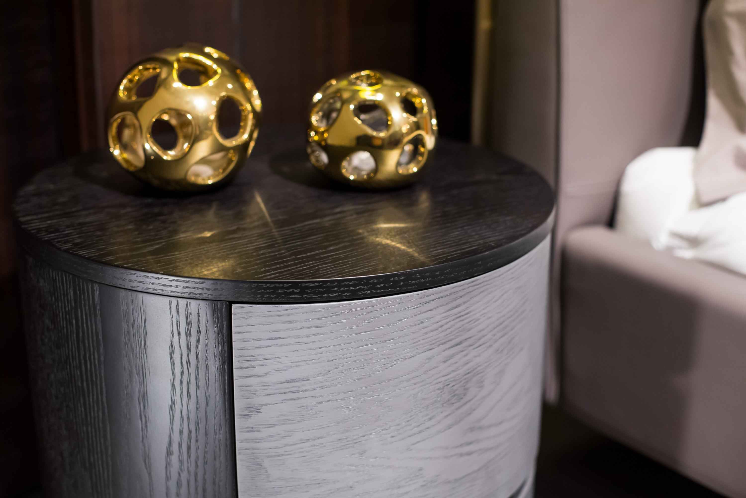 HX-1802-2 bedside table