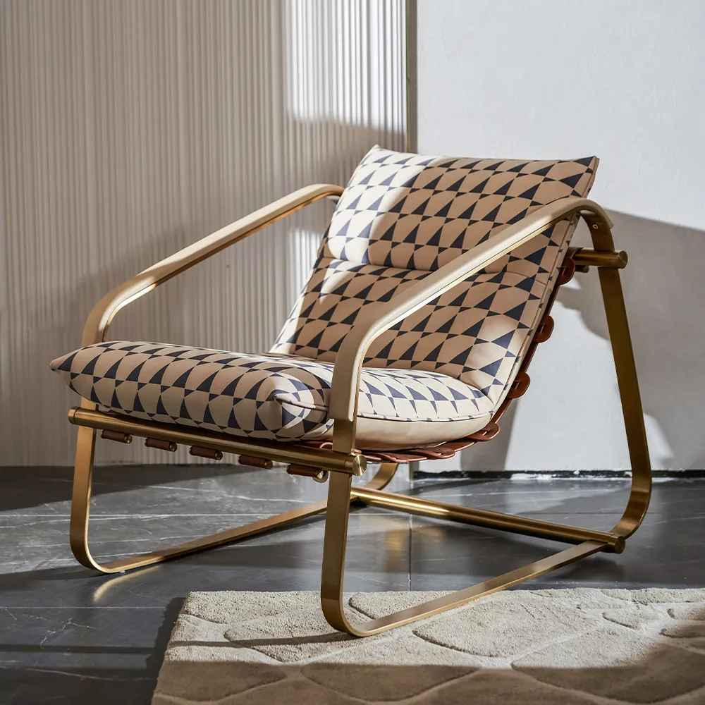 AC21-380 Lounge Chair