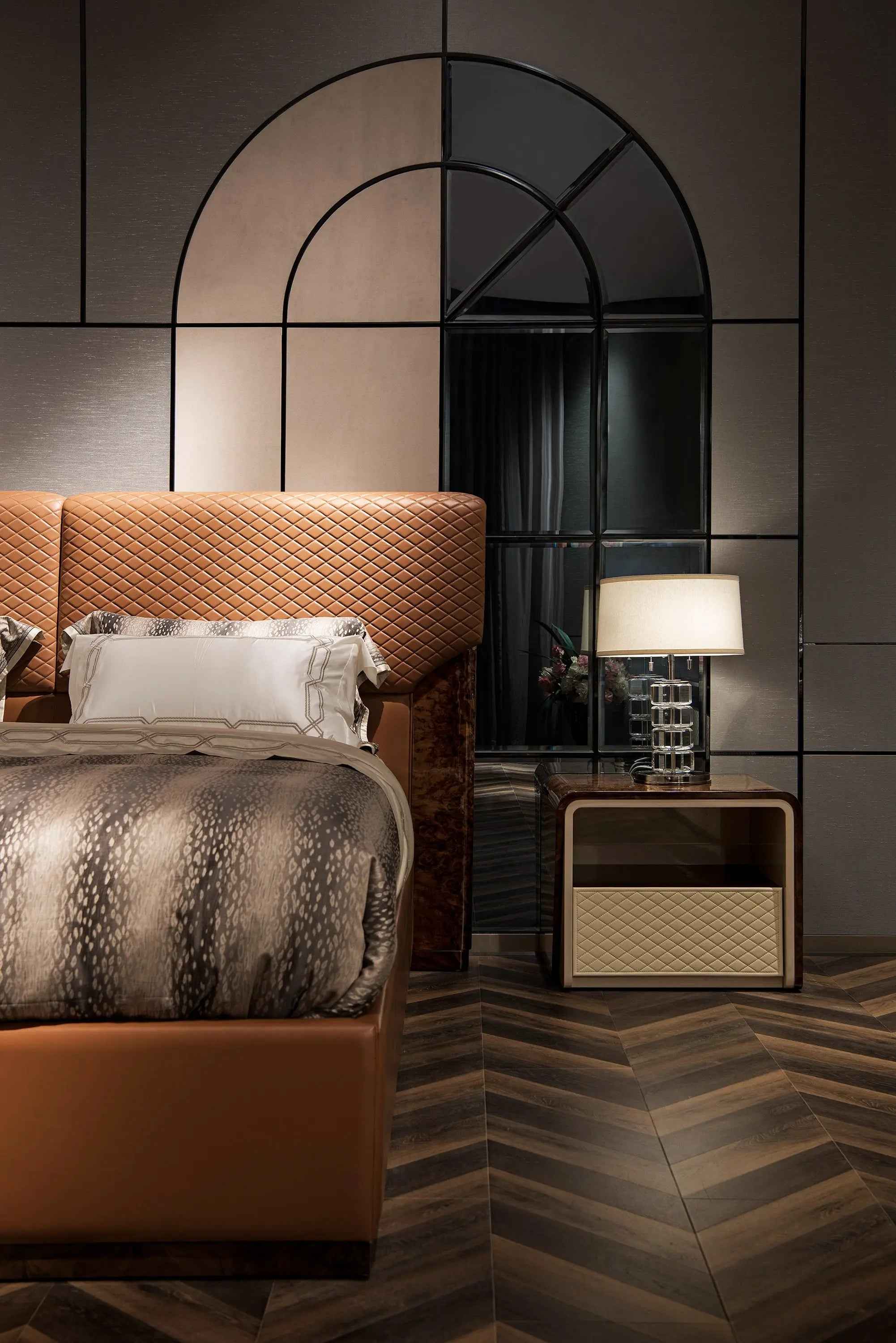 Upholstered Kingsize Modern Leather Bed W006B10 Bentley style Berwick Bed Bedroom queen bed, comfortable and soft