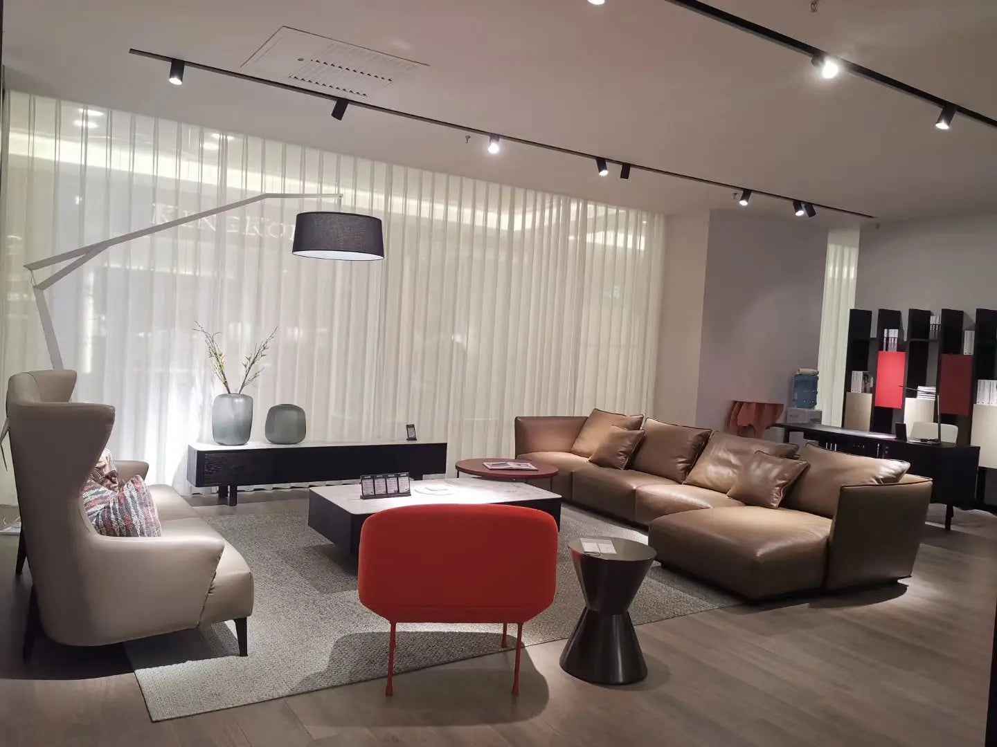 VJ1-1960 Sofa - Stylish Comfort for Modern Living