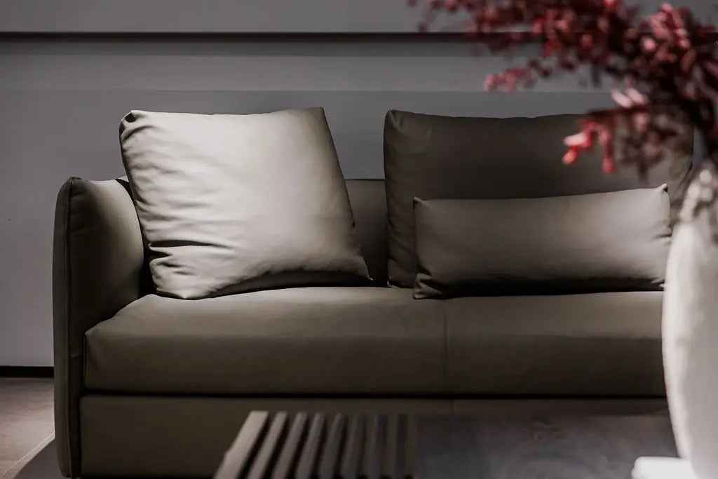 VJ2-1776A/VJ2-1776B Sofa - Stylish and Comfortable Design