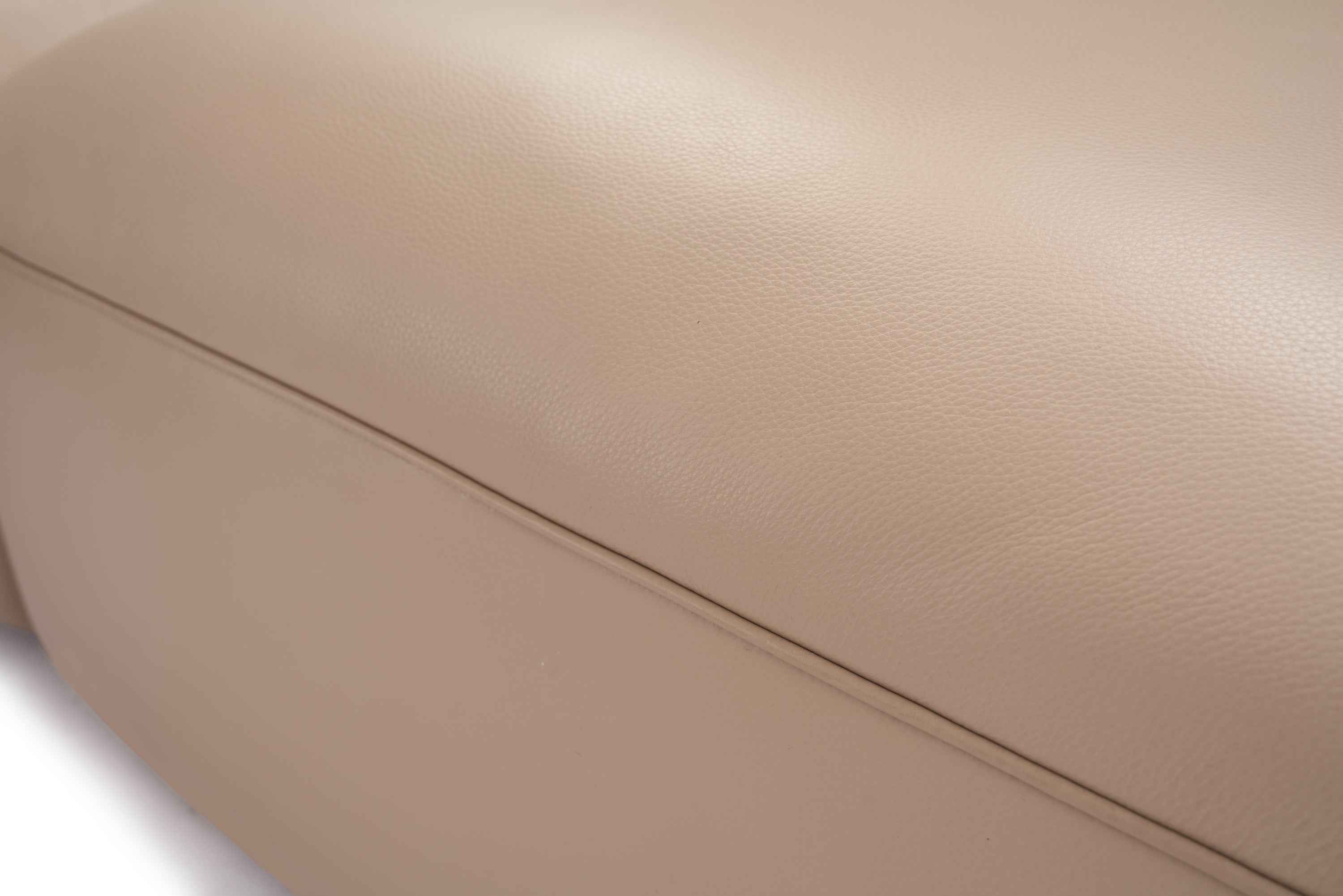 Minimalist Pebble Velvet VJ2-2322 Sofa