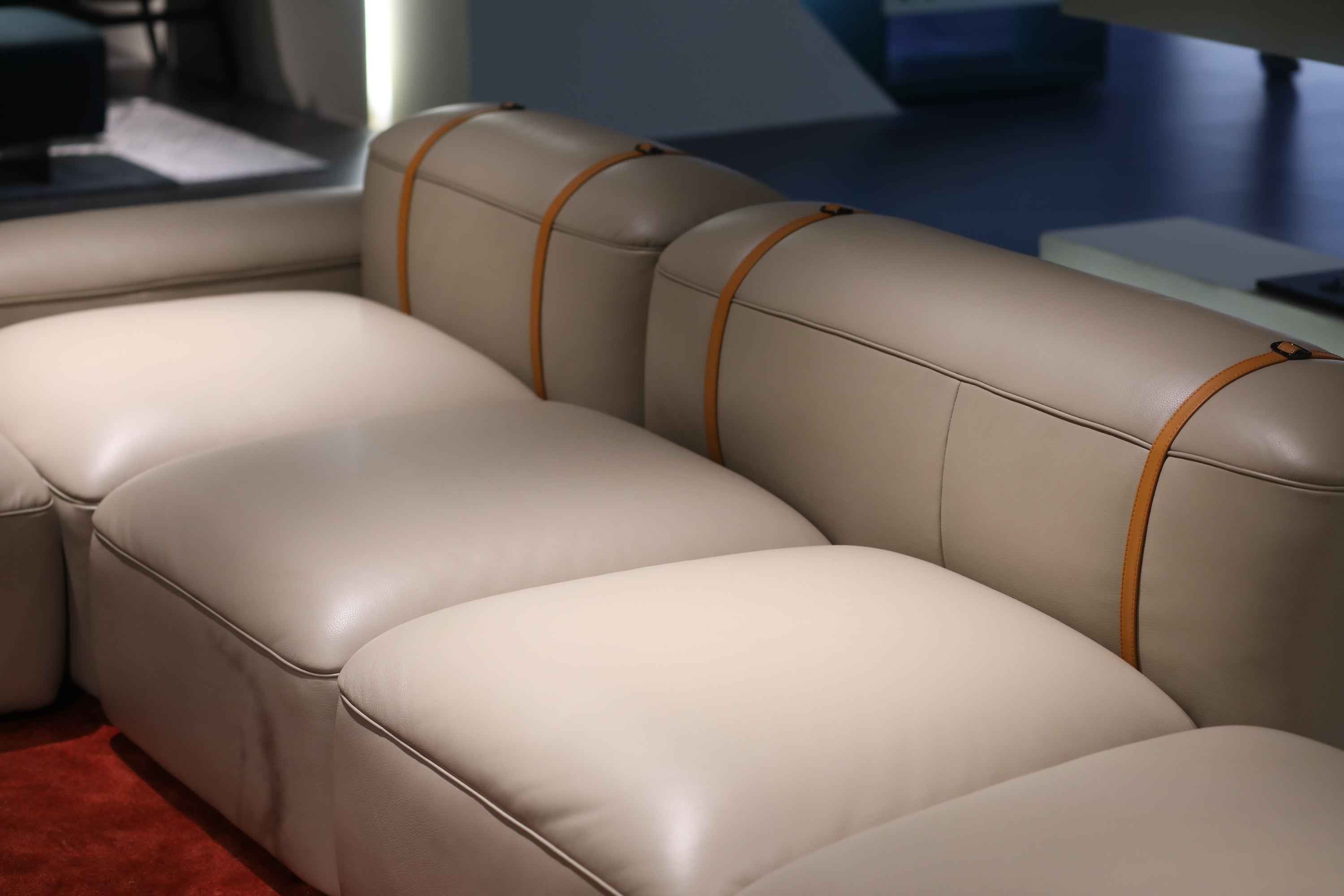 Minimalist Pebble Velvet VJ2-2322 Sofa