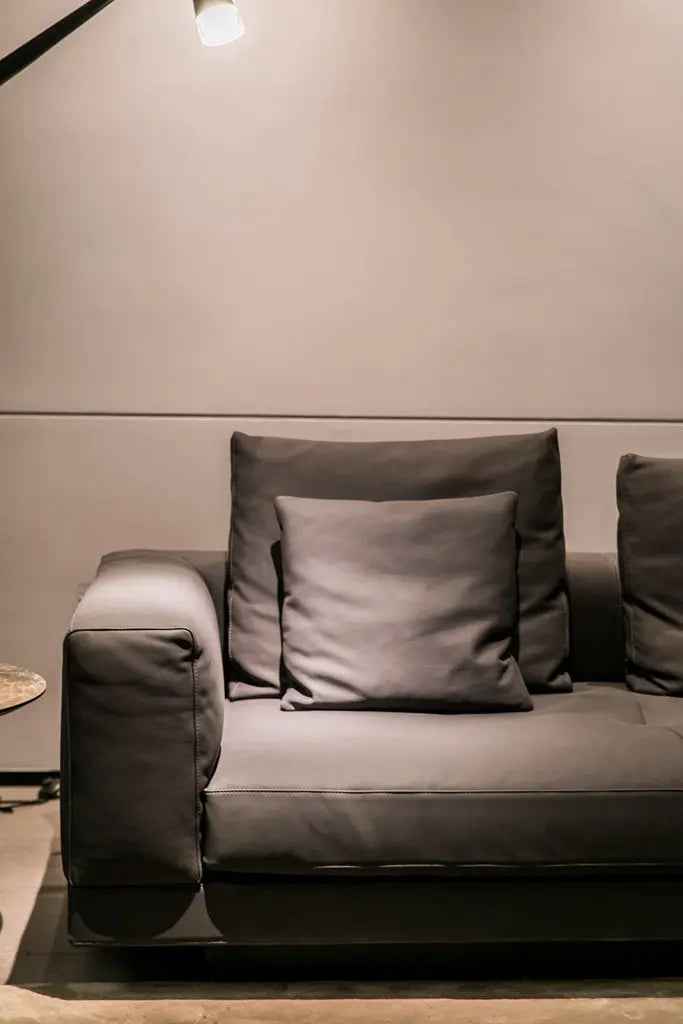 VJ3-2062 Sofa - Stylish Comfort for Your Living Space