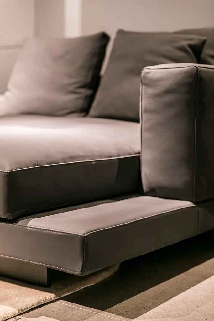 VJ3-2062 Sofa - Stylish Comfort for Your Living Space