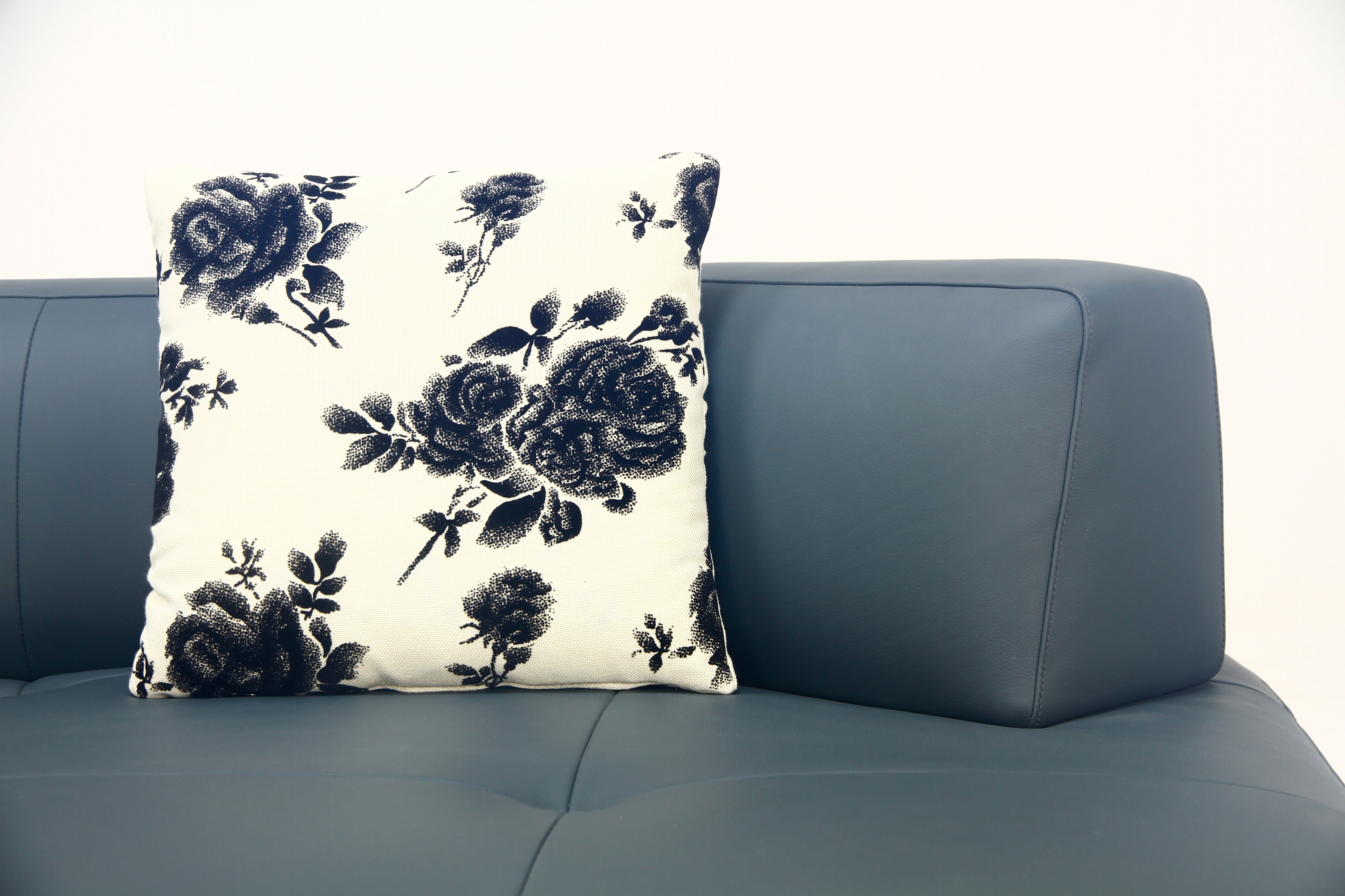 VJ3-2335 Combination Sofa Comfortable and soft to sit on - Chiuchiufurniture