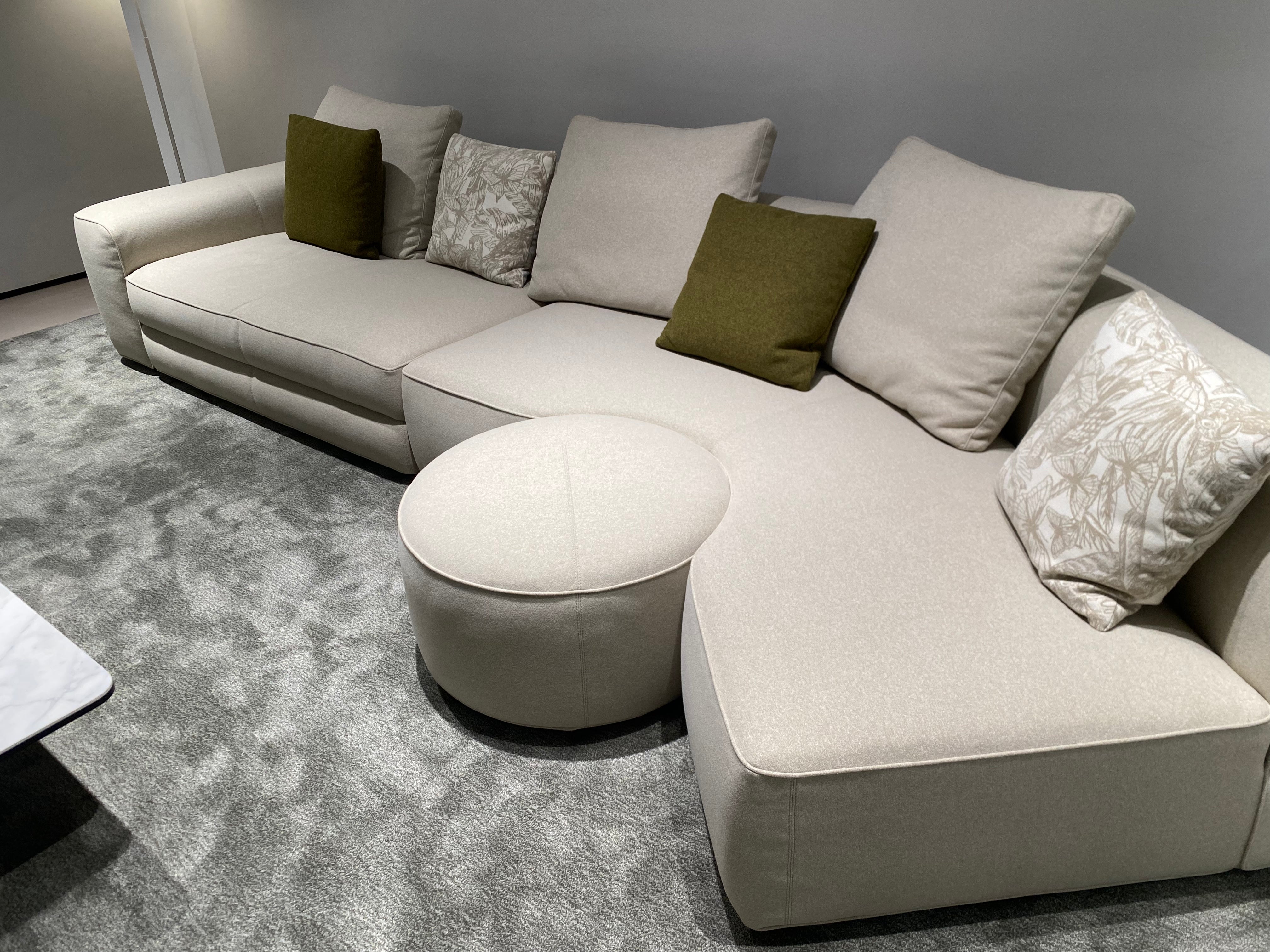 VJ3-2402 Combination Sofa Comfortable and soft to sit on - Chiuchiufurniture