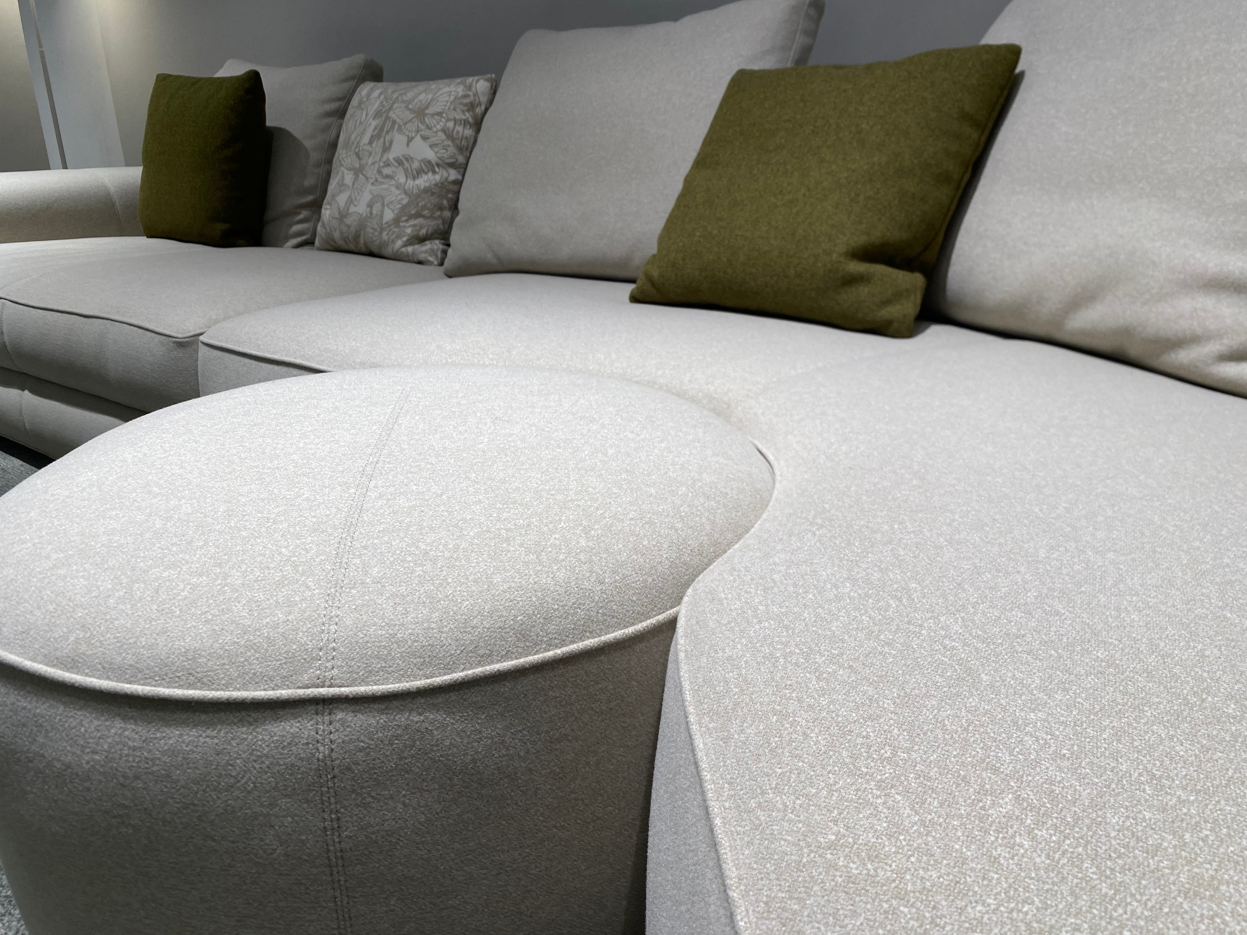 VJ3-2402 Combination Sofa Comfortable and soft to sit on - Chiuchiufurniture