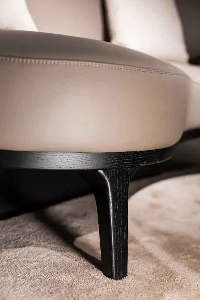 VJ5-1678 Sofa - Elegant and Comfortable Seating Solution