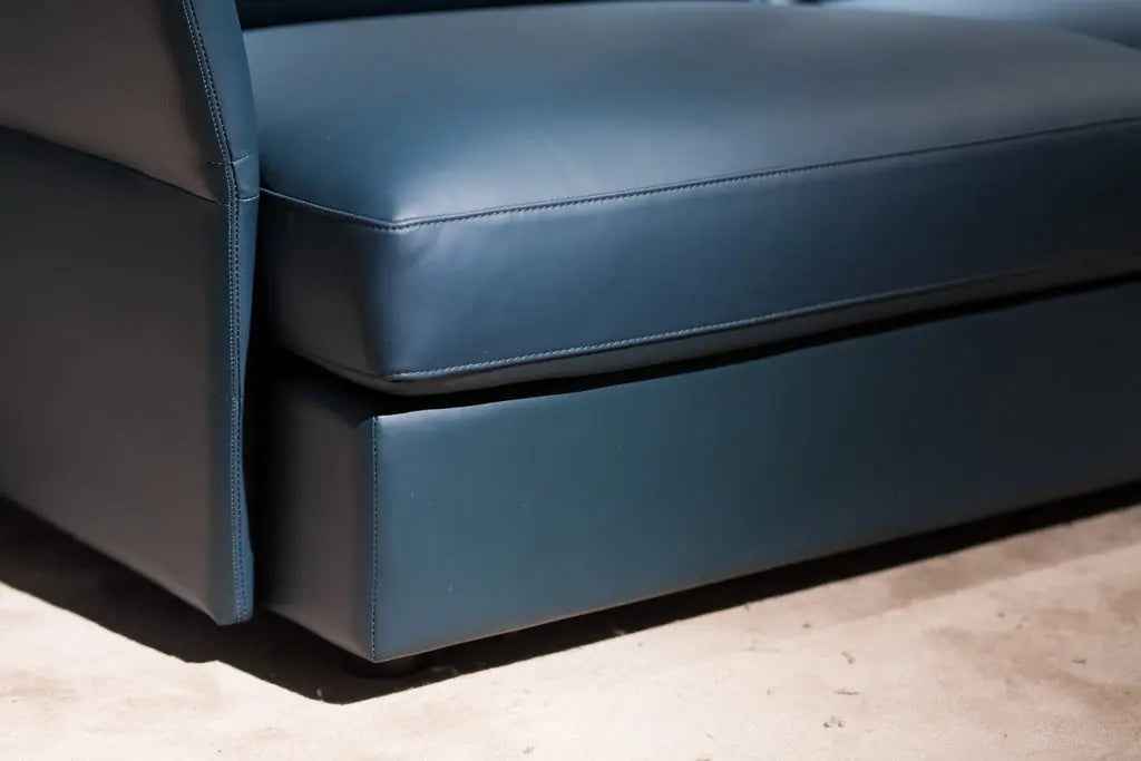 VJ5-1961 Sofa - Modern Comfort and Style for Your Living Room