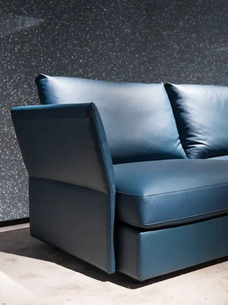 VJ5-1961 Sofa - Modern Comfort and Style for Your Living Room