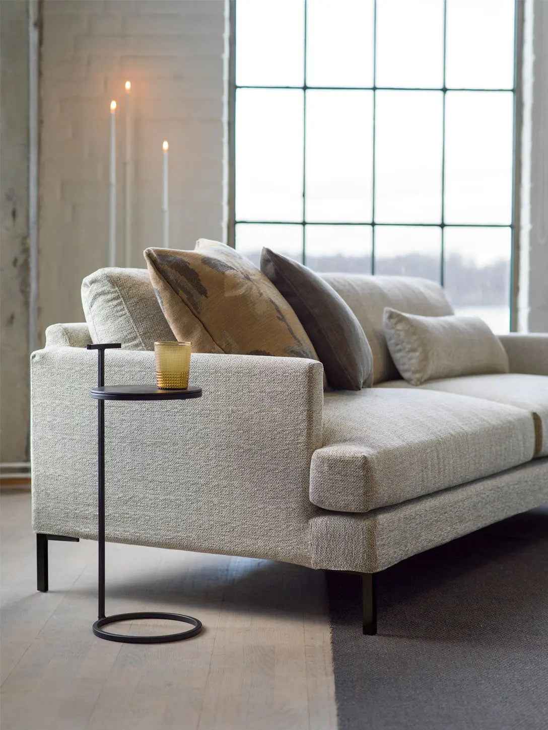 VJ5-1963 Sofa - Modern Comfort and Style for Your Living Space