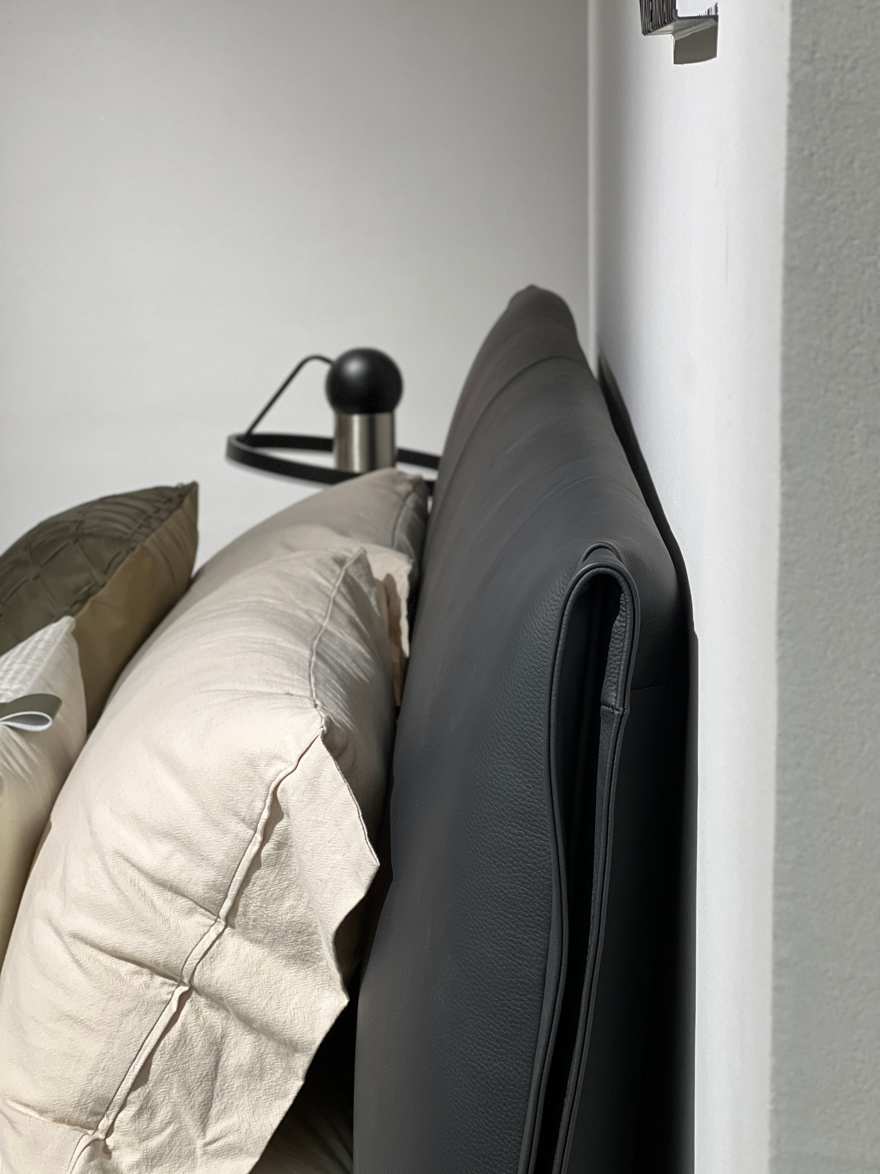 VX2-2327-1 Bed Modern minimalist style - Chiuchiufurniture