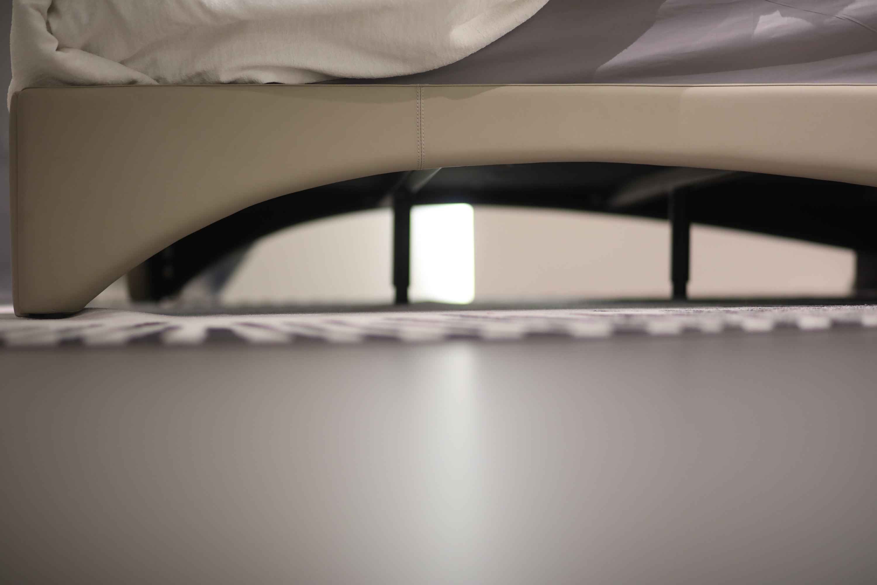 Luxurious Comfort VX5-2320-1 Bed