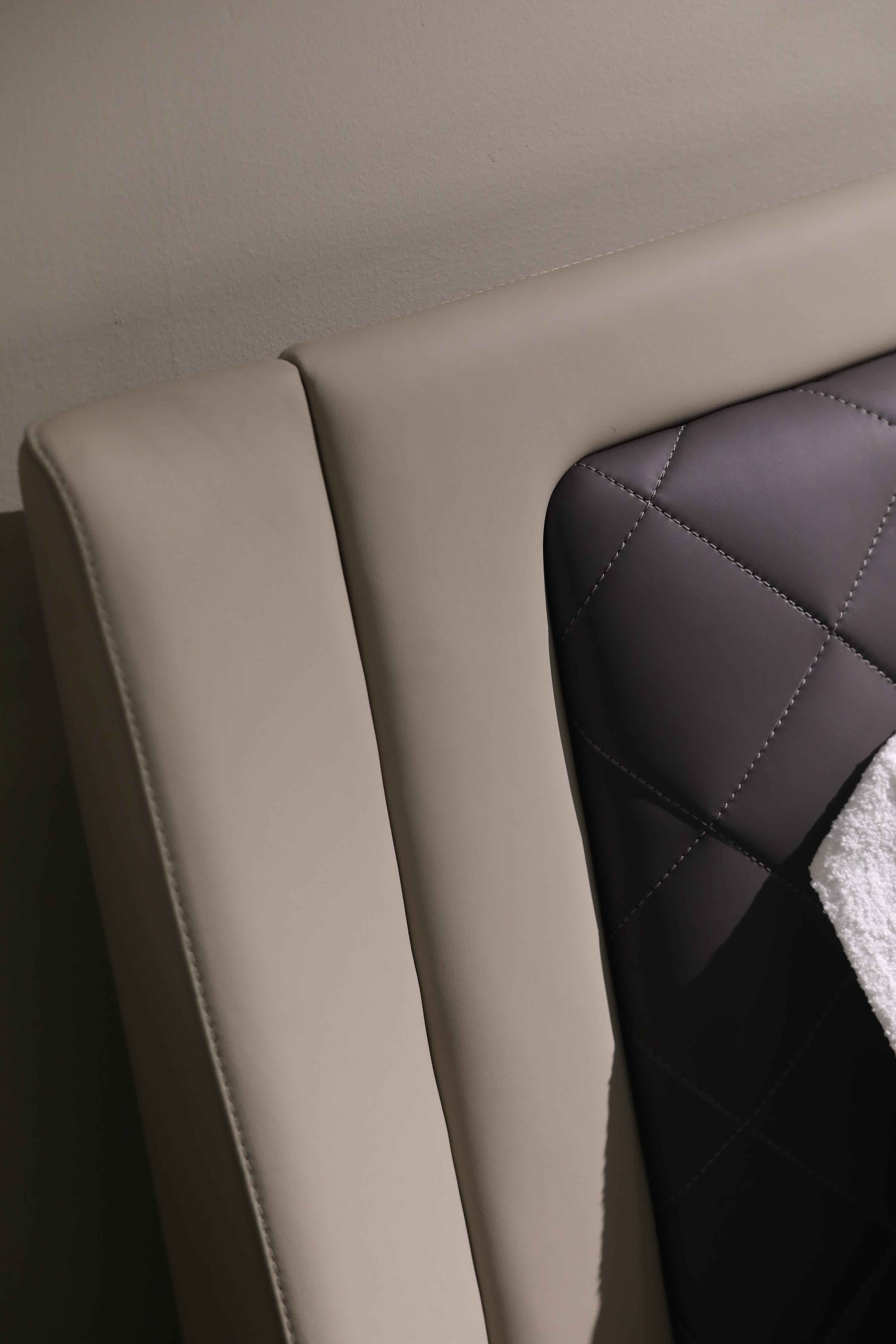 Luxurious Comfort VX5-2320-1 Bed