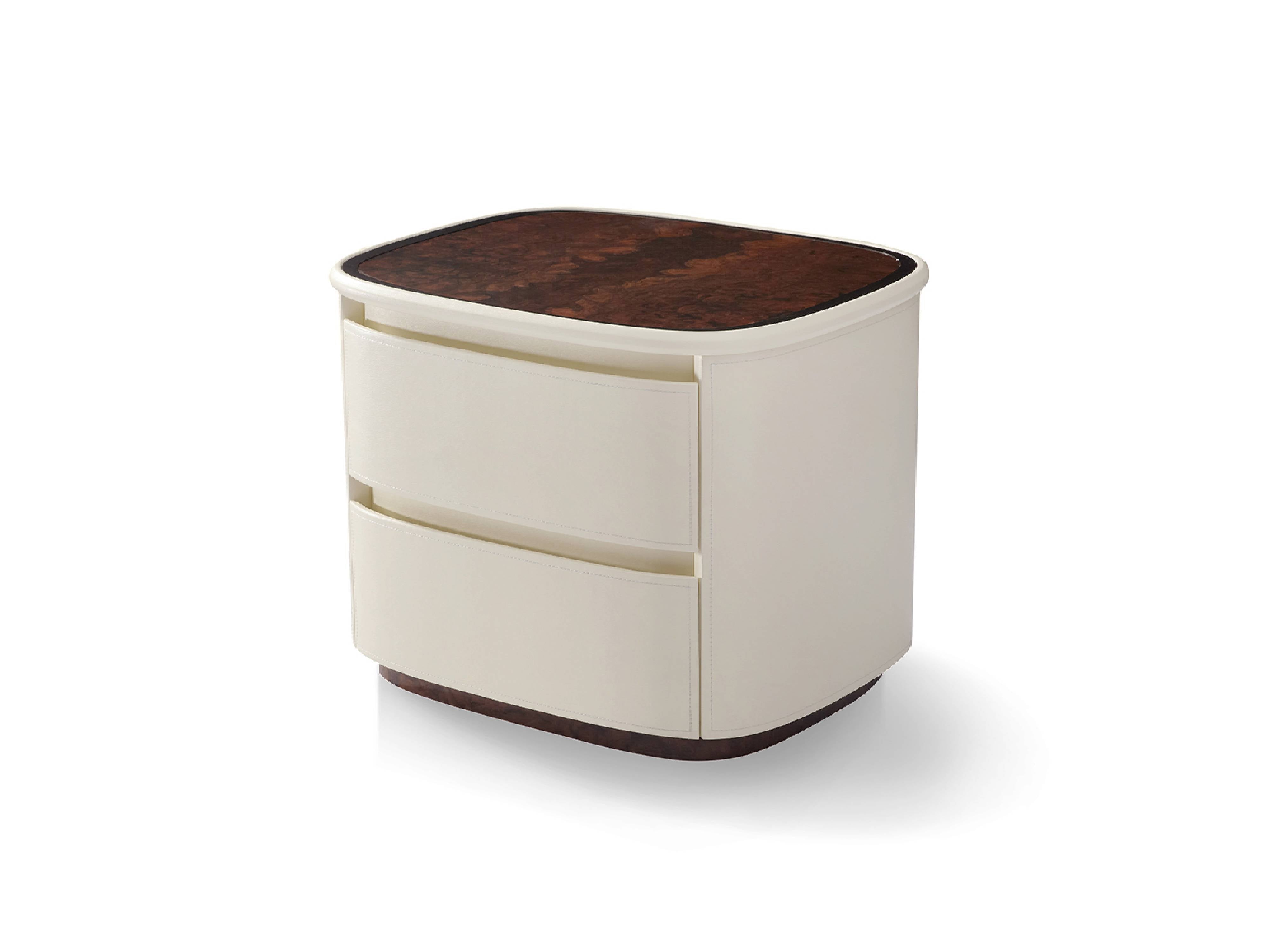 Stylish and Functional Bedside Table for Modern Living Spaces W001B11 Bentley style Harold Bedside Table - Chiuchiufurniture