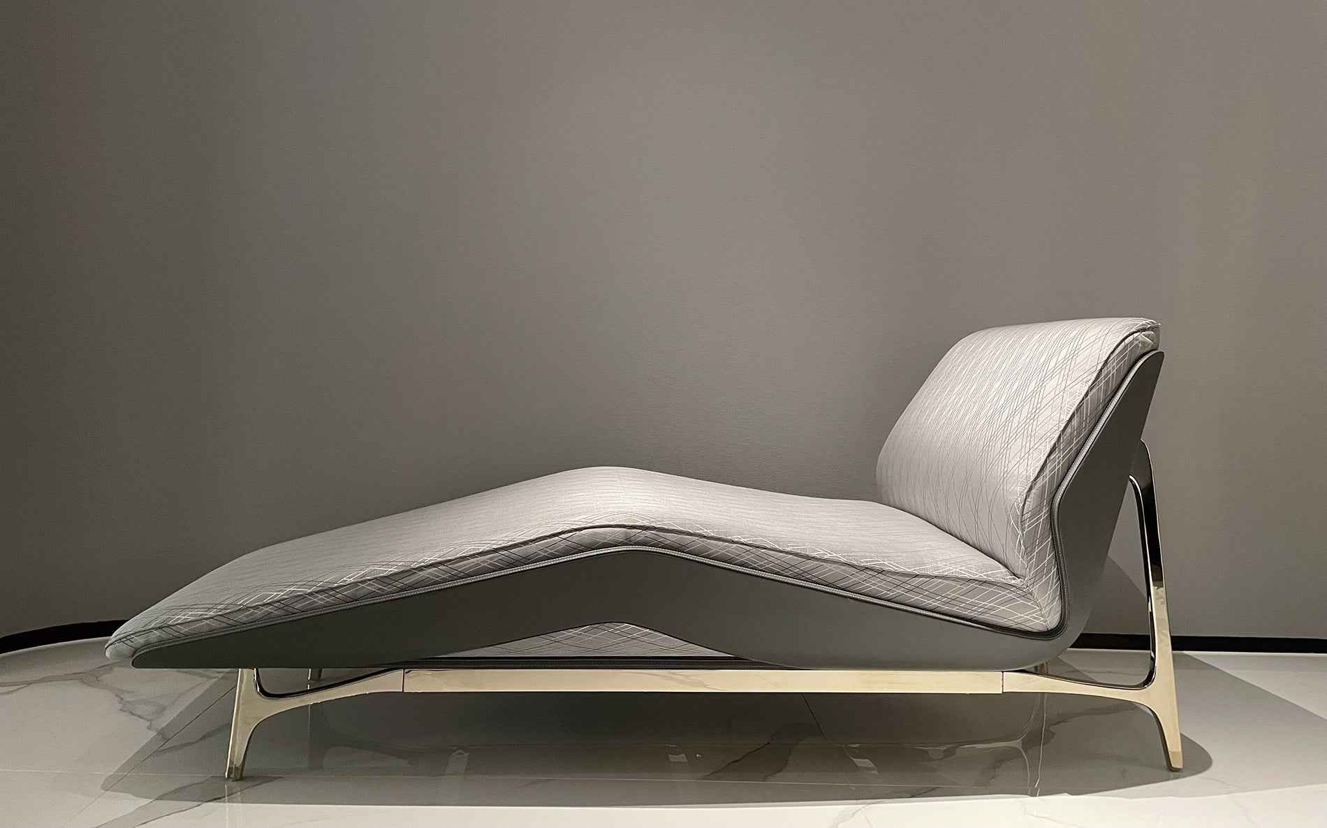 W018SF18 Lounge chair