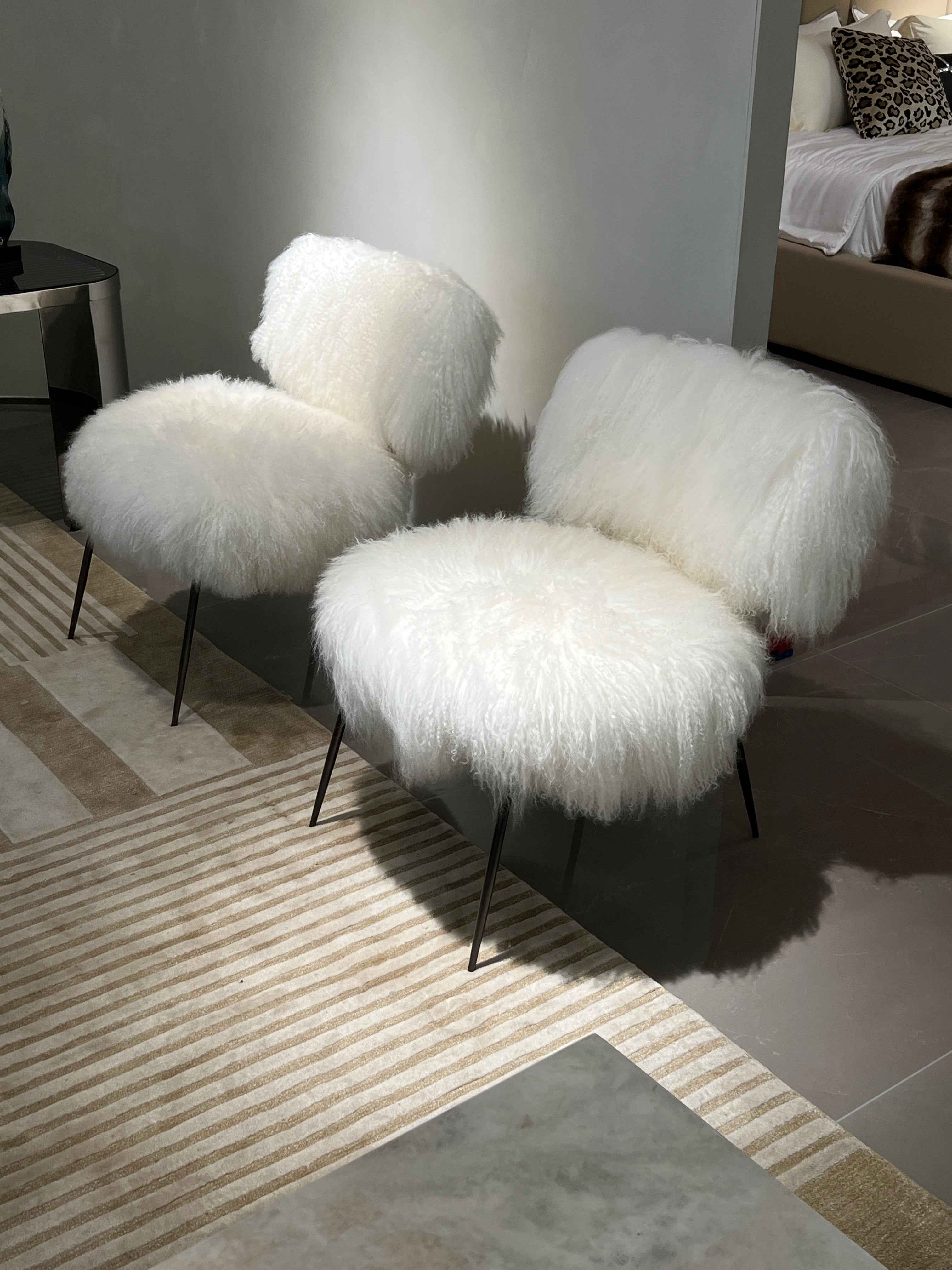 WH-932 Minimalism Lounge chair