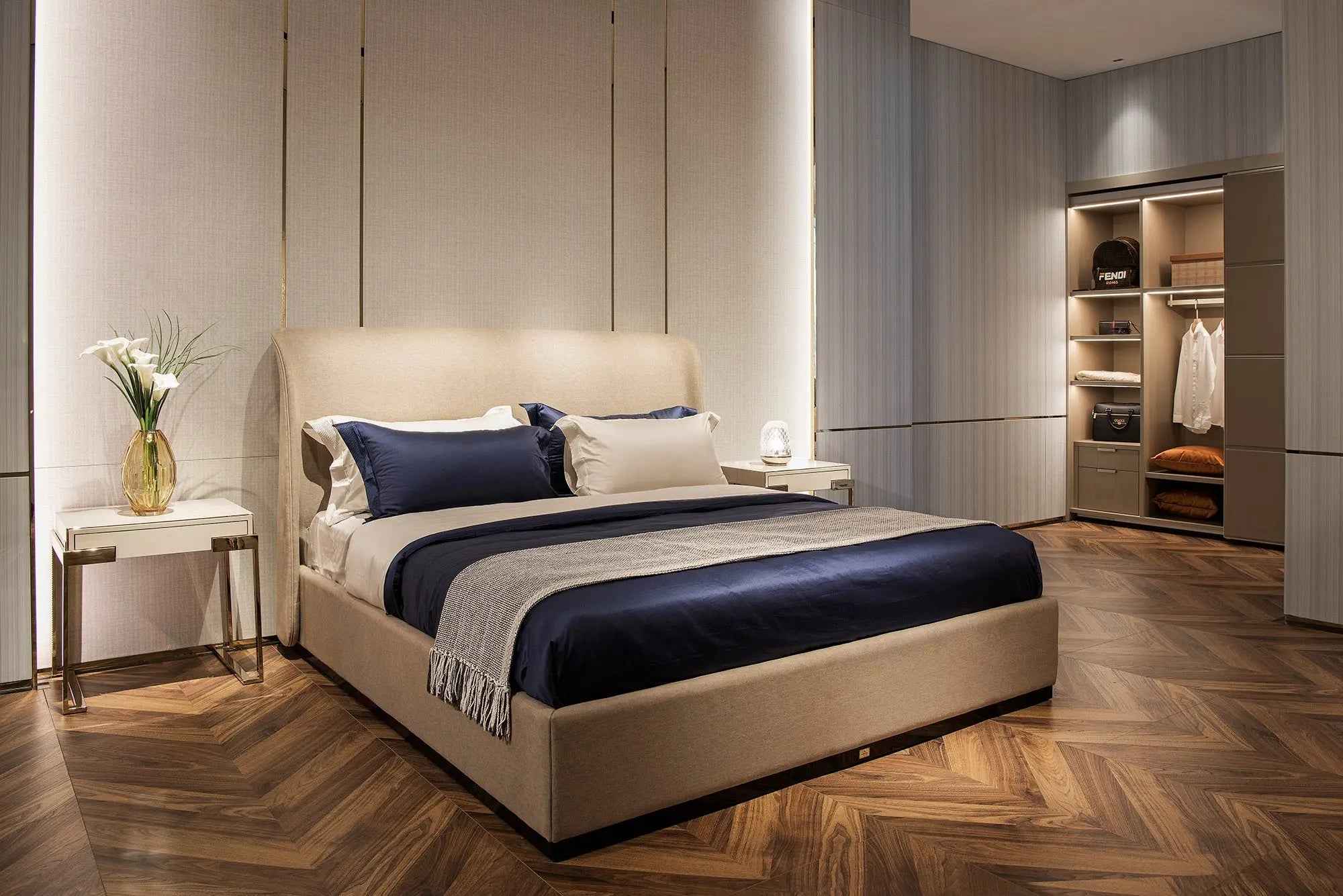 WH305B11 bedside table