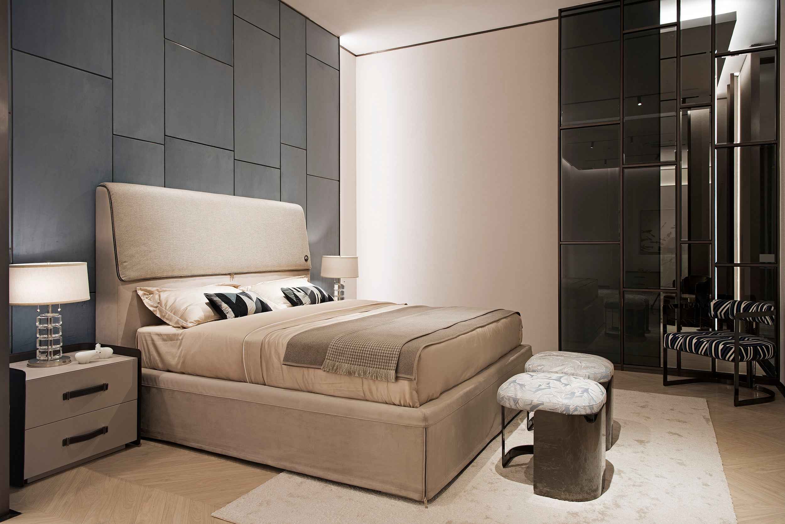 WH306B11 bedside table