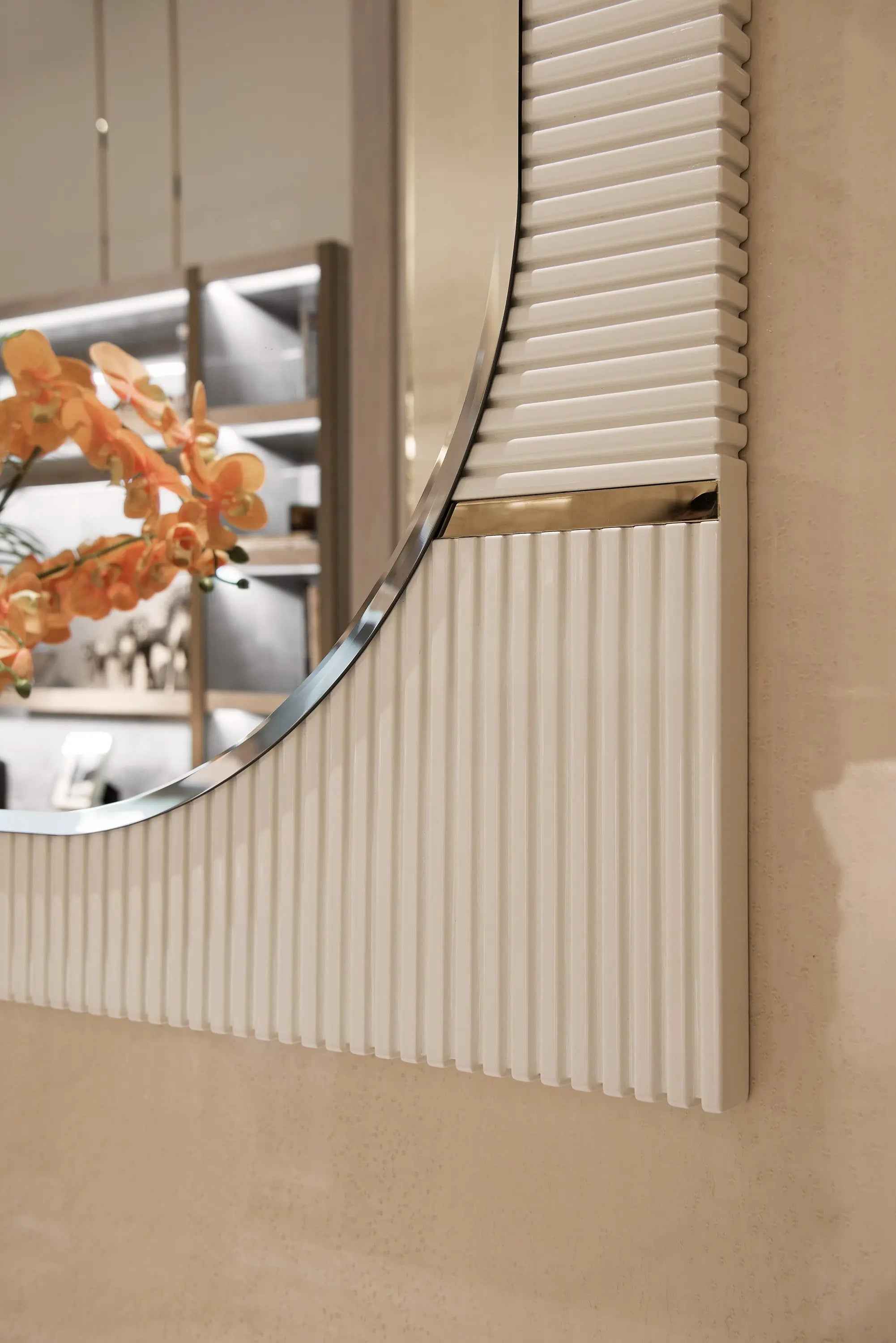 White Elegant Entrance Way Wall Mirror Bentley W012H9 Mirror,Mirrors for decorative backdrops