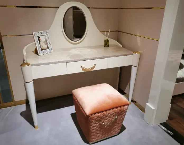 Bentley Style White Leather Elegant Bedroom Dressing Table with Mirror W005B13