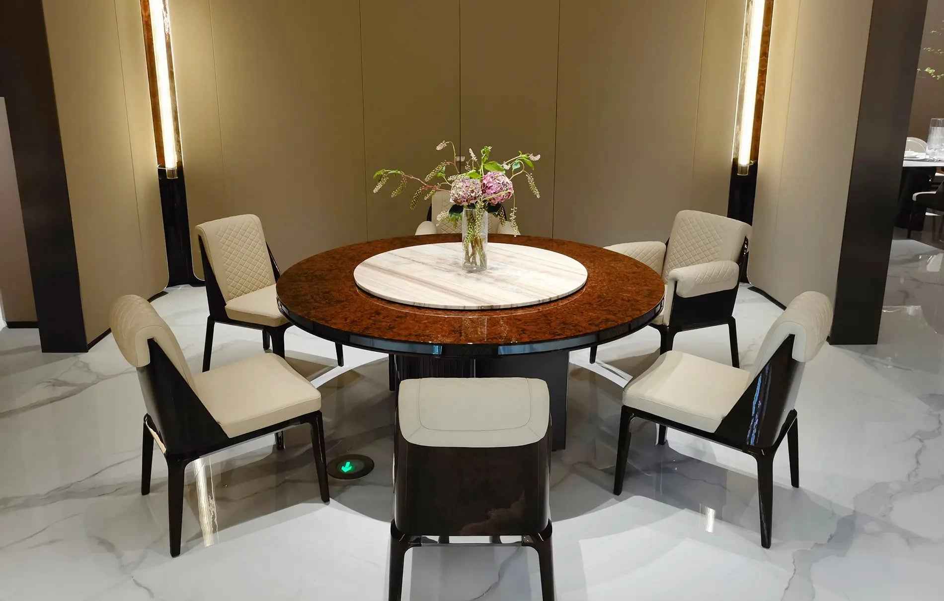 White Upholstered Dining Chair - Modern Style and Luxurious Comfort W006D6 Bentley dining chair,mahjong chair
