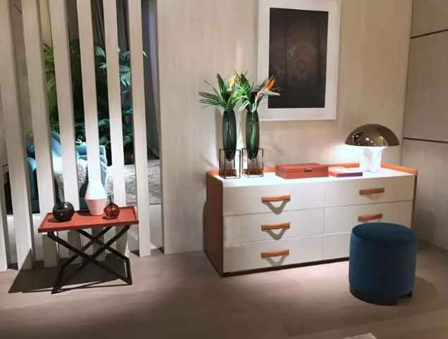 WH306B12 Chest Of Drawers