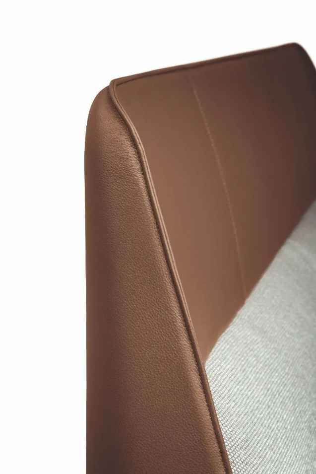 RC-21 Minimalism Bed