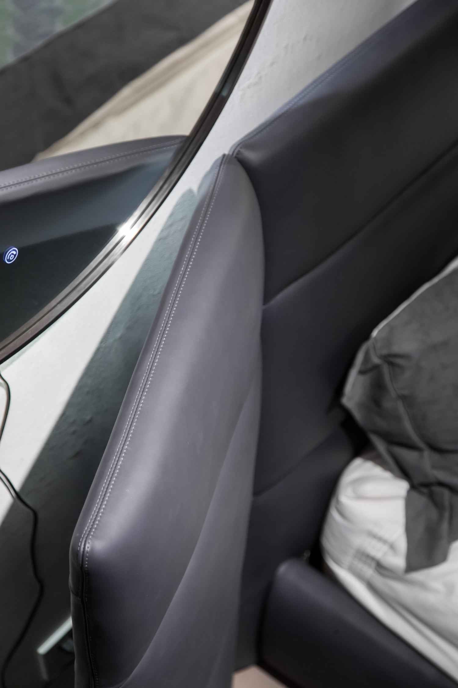 Italian minimalist style A60 full leather cover bed KB-VVCASA-BED-VX1-1802-1 Bed