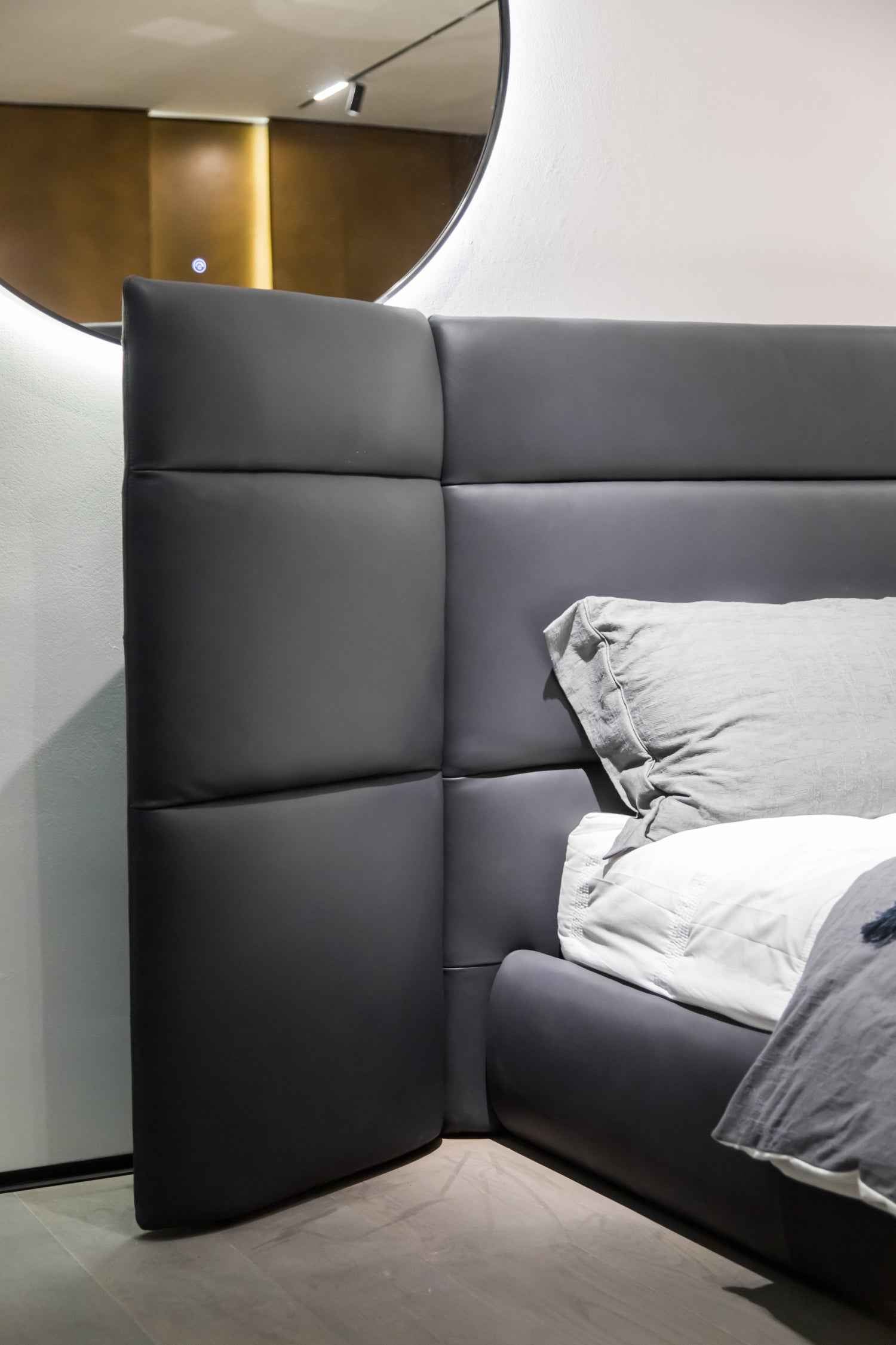 Italian minimalist style A60 full leather cover bed KB-VVCASA-BED-VX1-1802-1 Bed