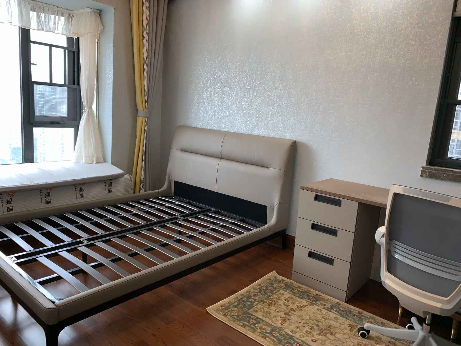 Modern Elegance Leather KB-VVCASA-BED-VX2-1758-1 Bed