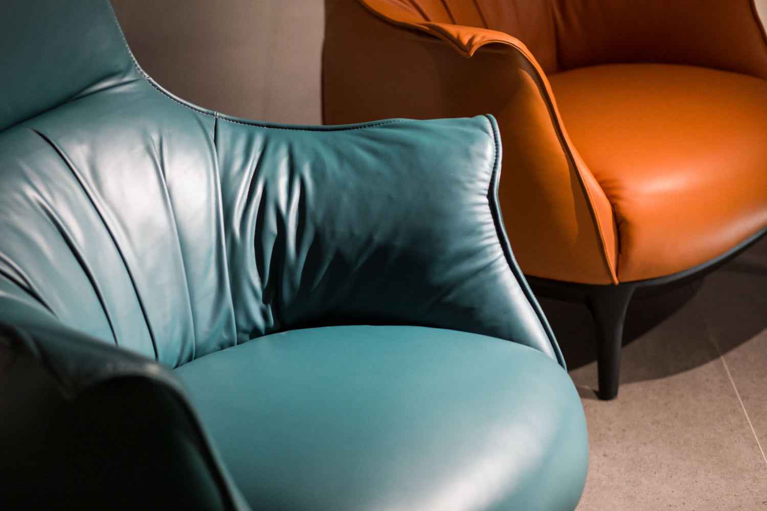 VE1-1962-1 Lounge chair high screen