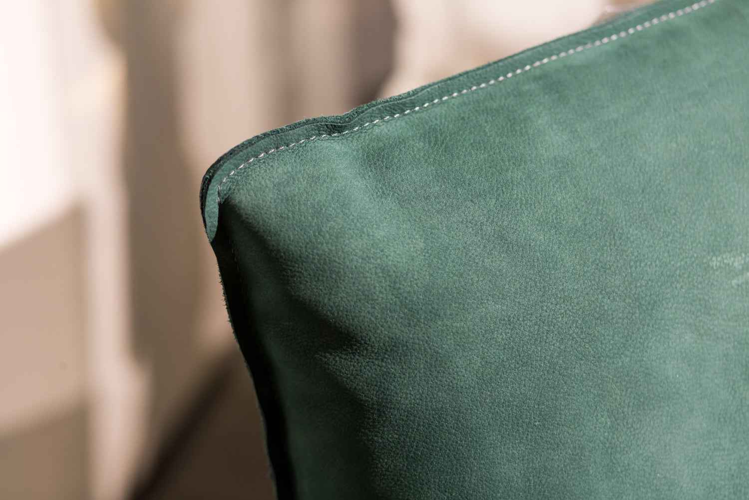 Italian minimalist AA49 all-leather green lounge chair VE5-2019 Lounge chair