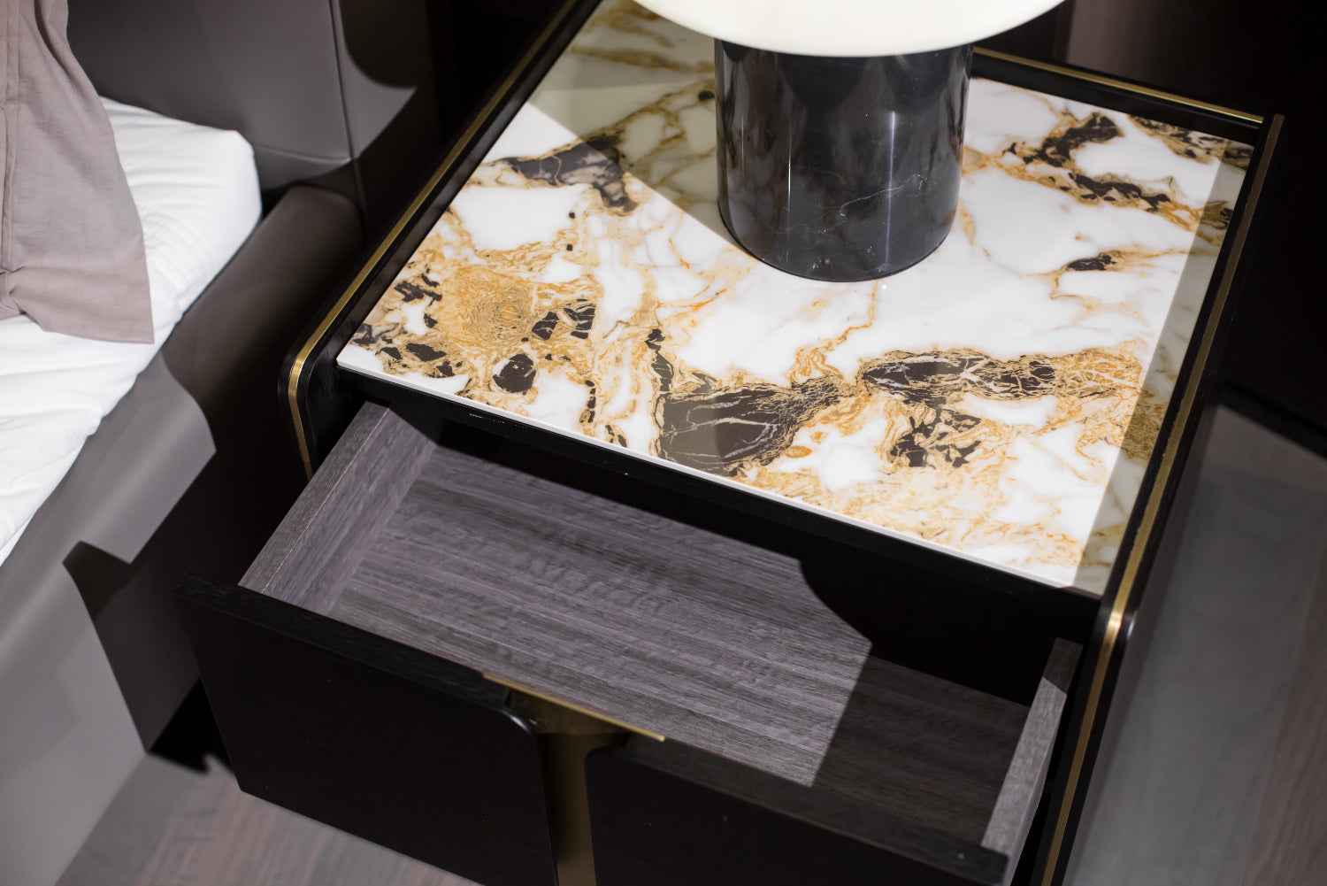 HX-2018-2 bedside table