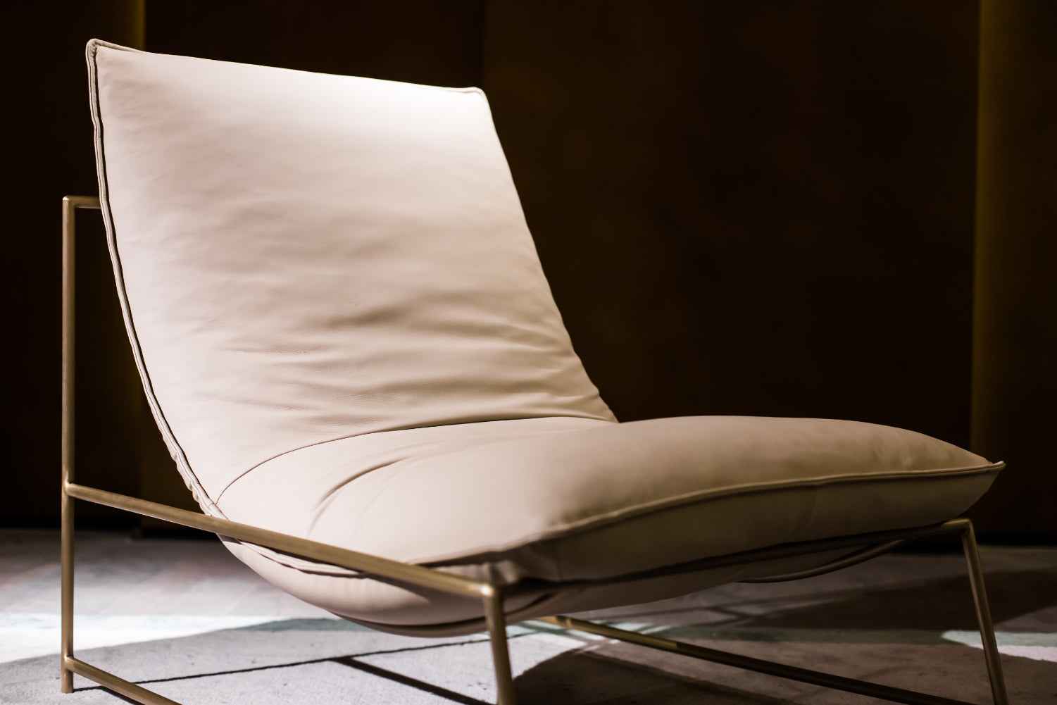 Italian minimalist style FA93 leather lounge chair VE5-2020 Lounge chair