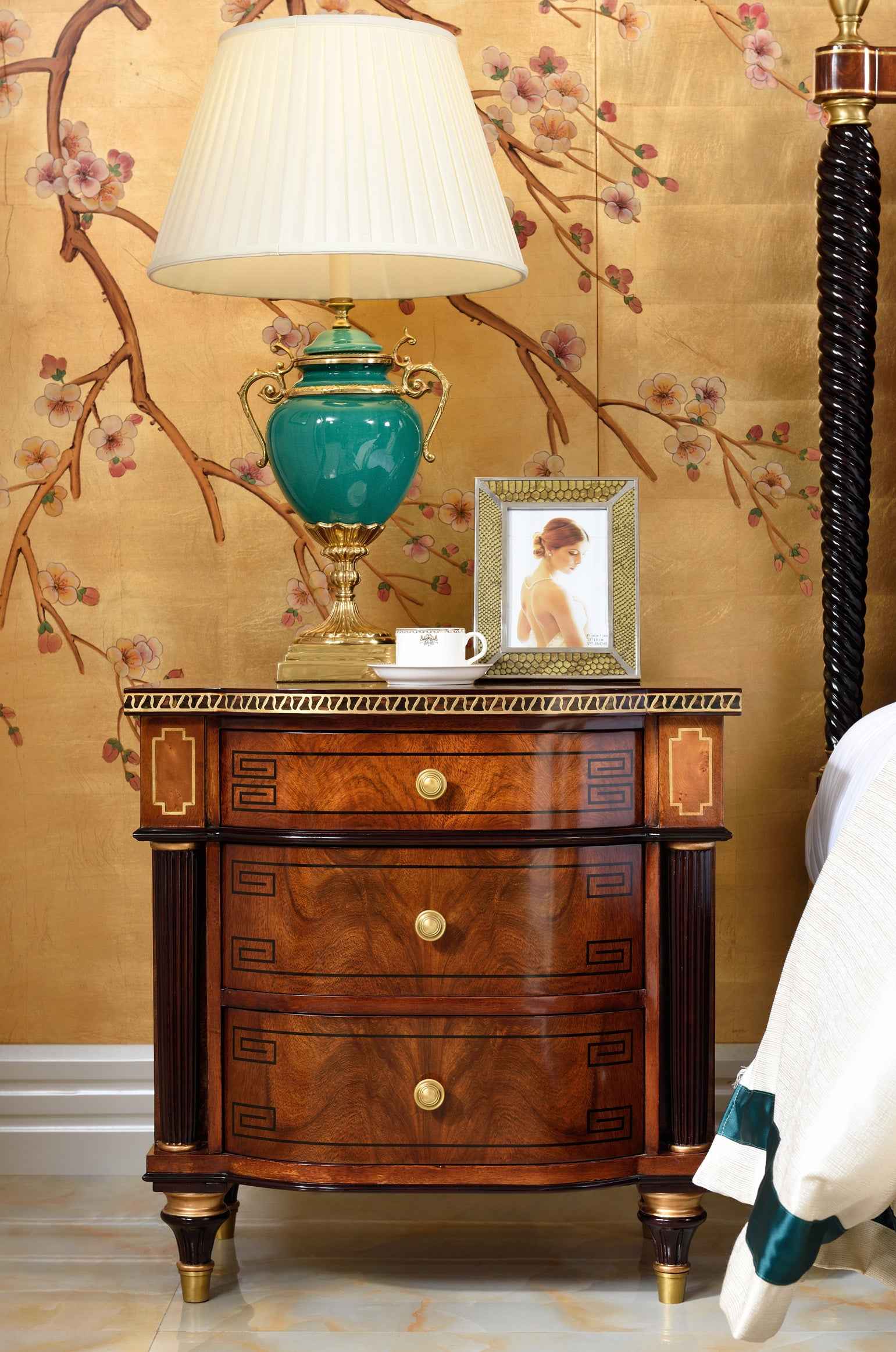 AI-6005-069 bedside table