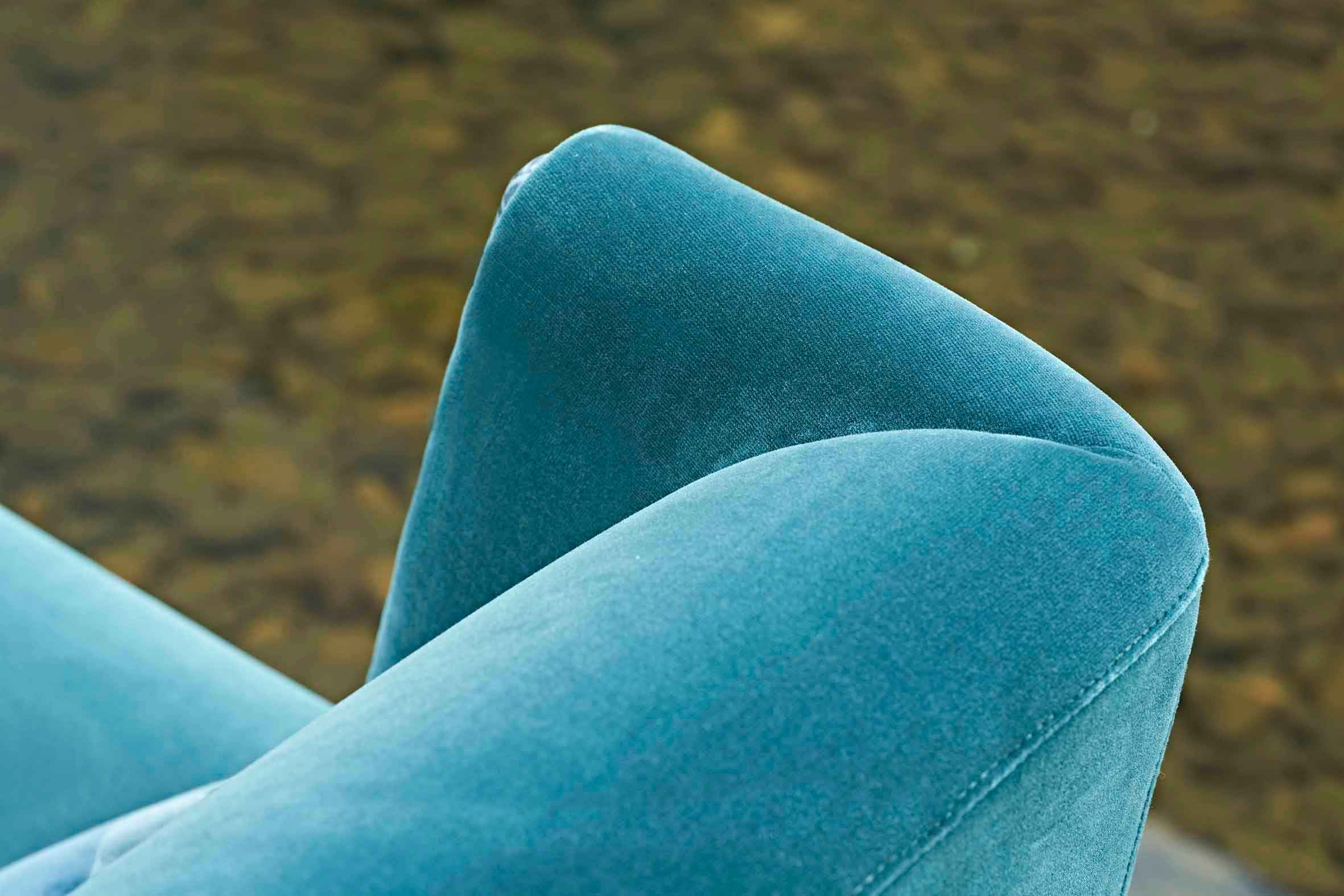 APTV-2936 lounge chair