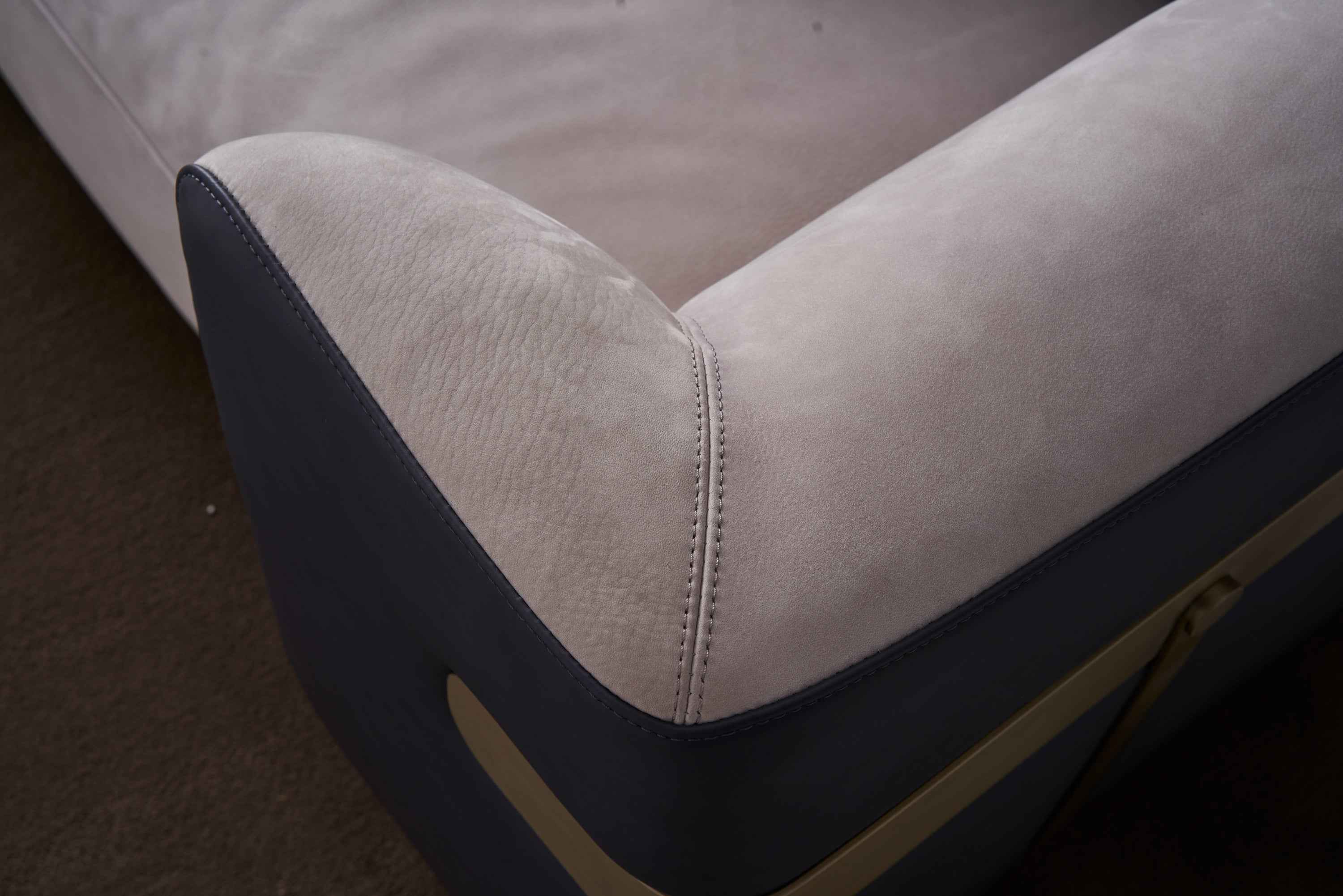 Italian minimalist A66 leather sofa DJ5-051 Sofa